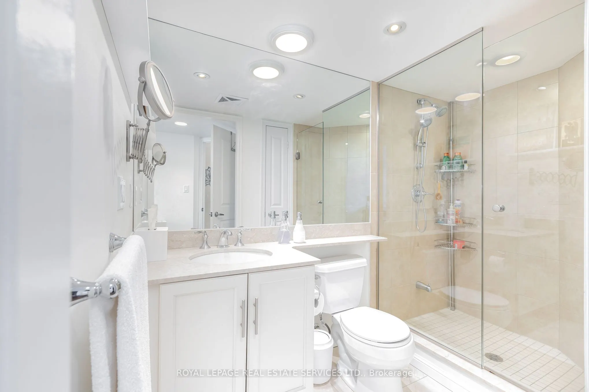 900 Mt Pleasant Road, #707