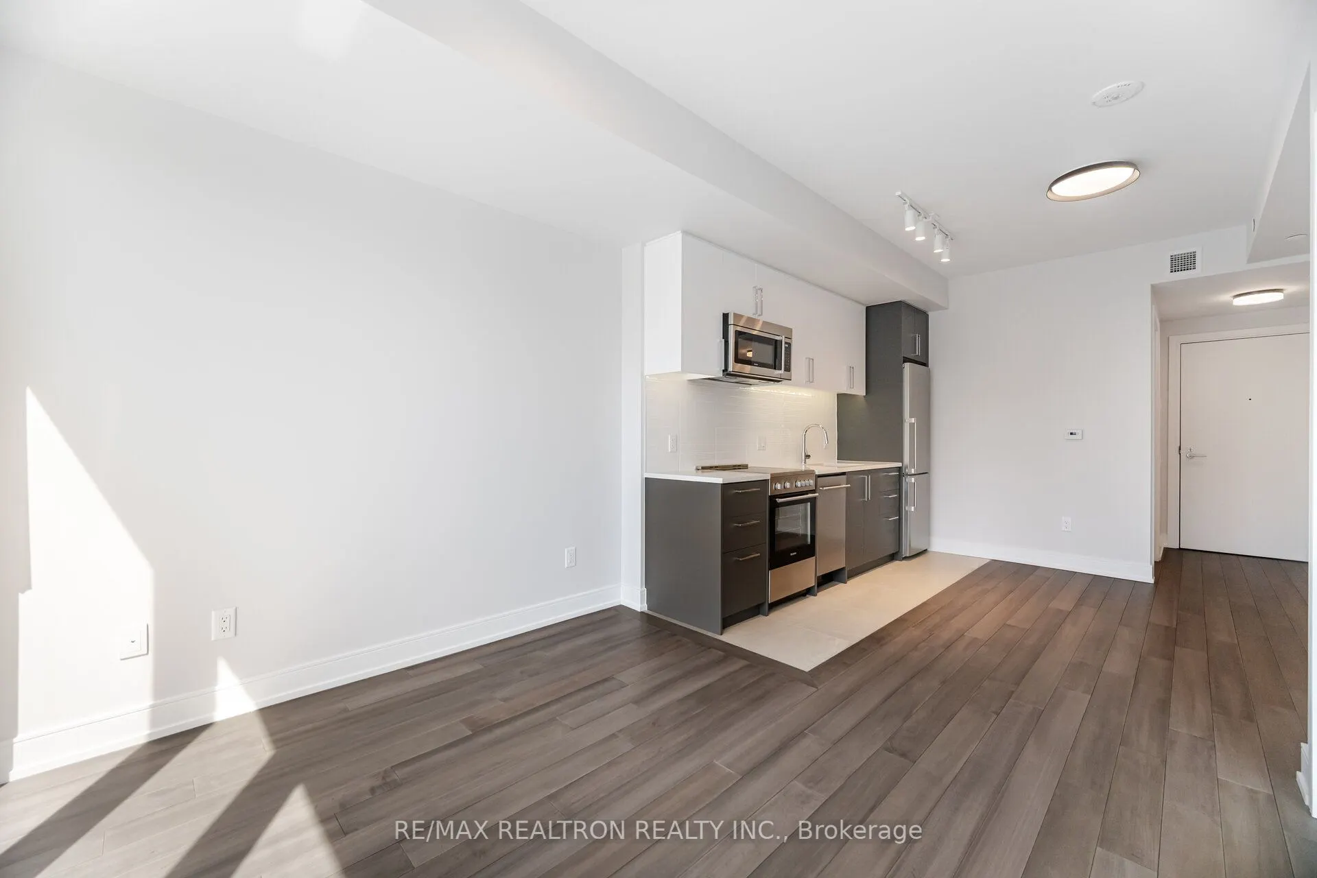 2525 Bathurst Street, #1105