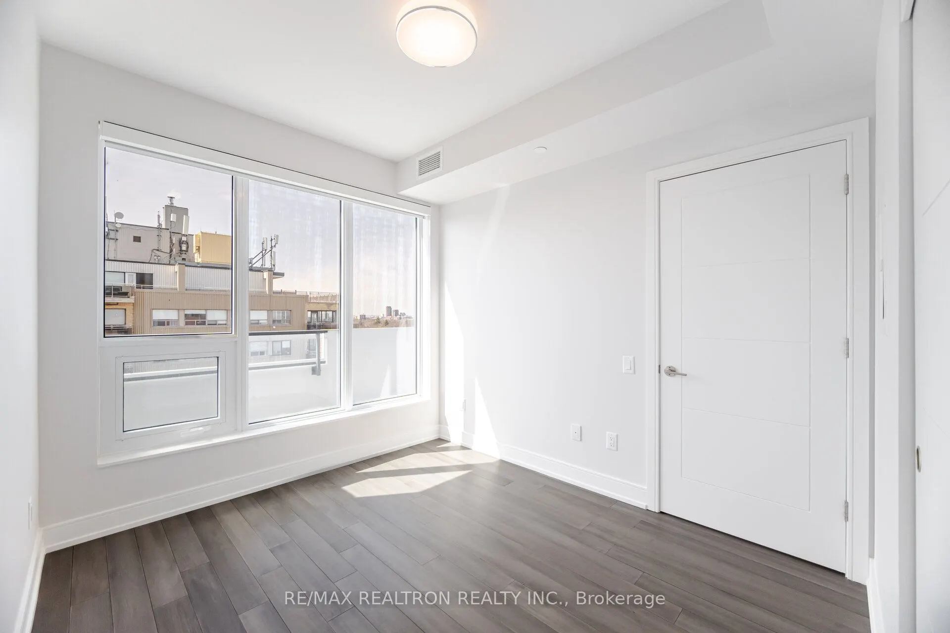 2525 Bathurst Street, #1105