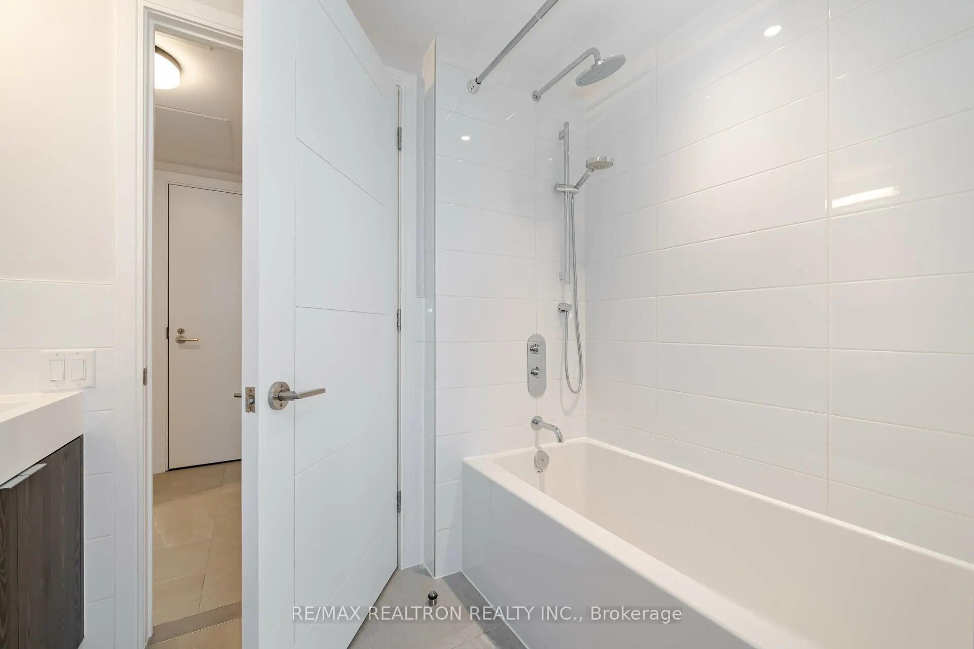 2525 Bathurst Street, #510