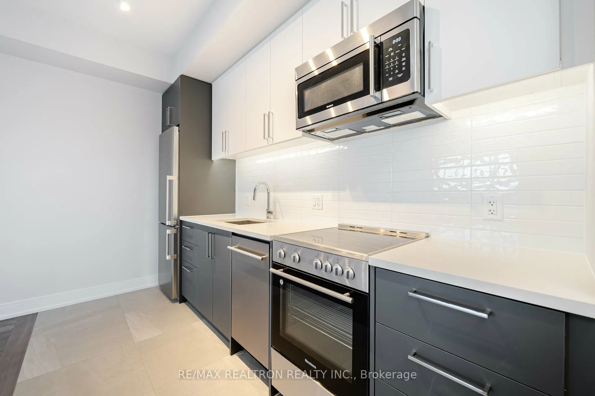 2525 Bathurst Street, #510