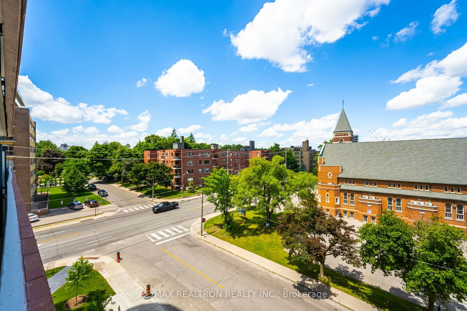 2525 Bathurst Street, #510