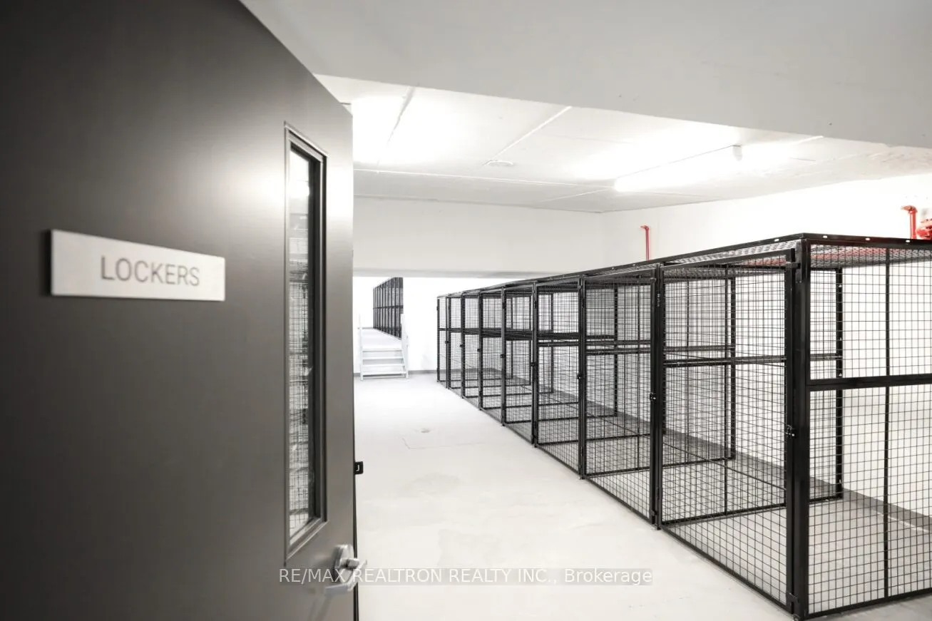 2525 Bathurst Street, #510