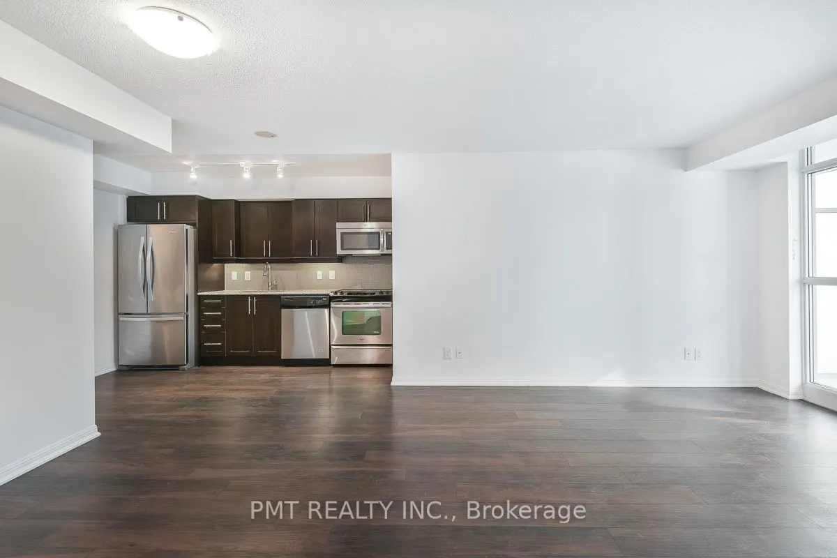 35 Bastion Street, #1220