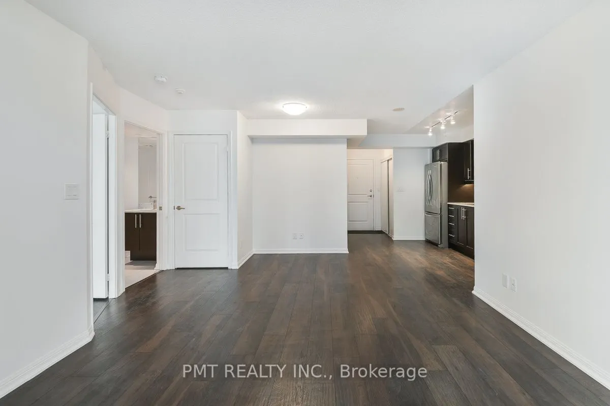 35 Bastion Street, #1220