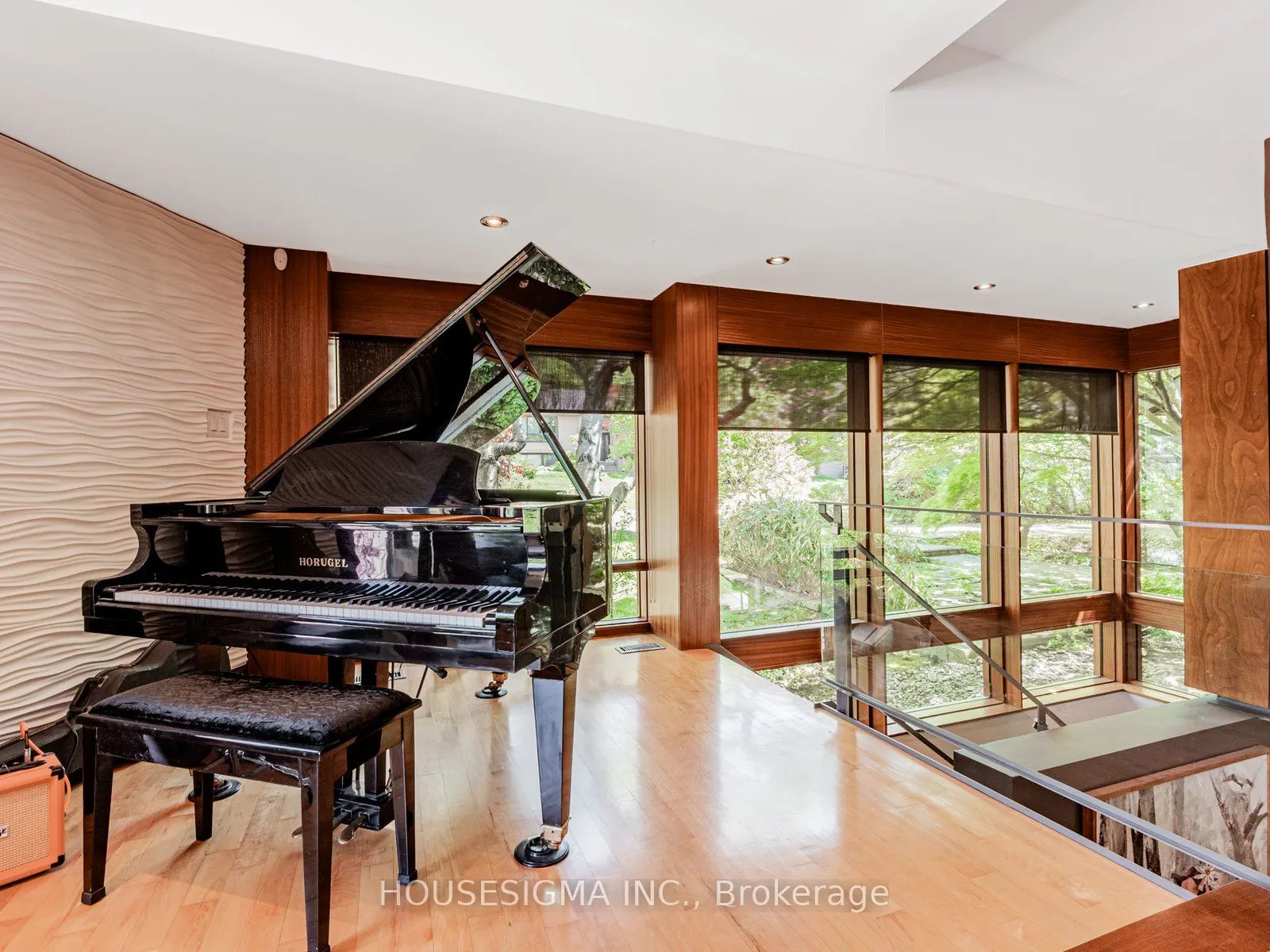 94 Laurentide Drive
