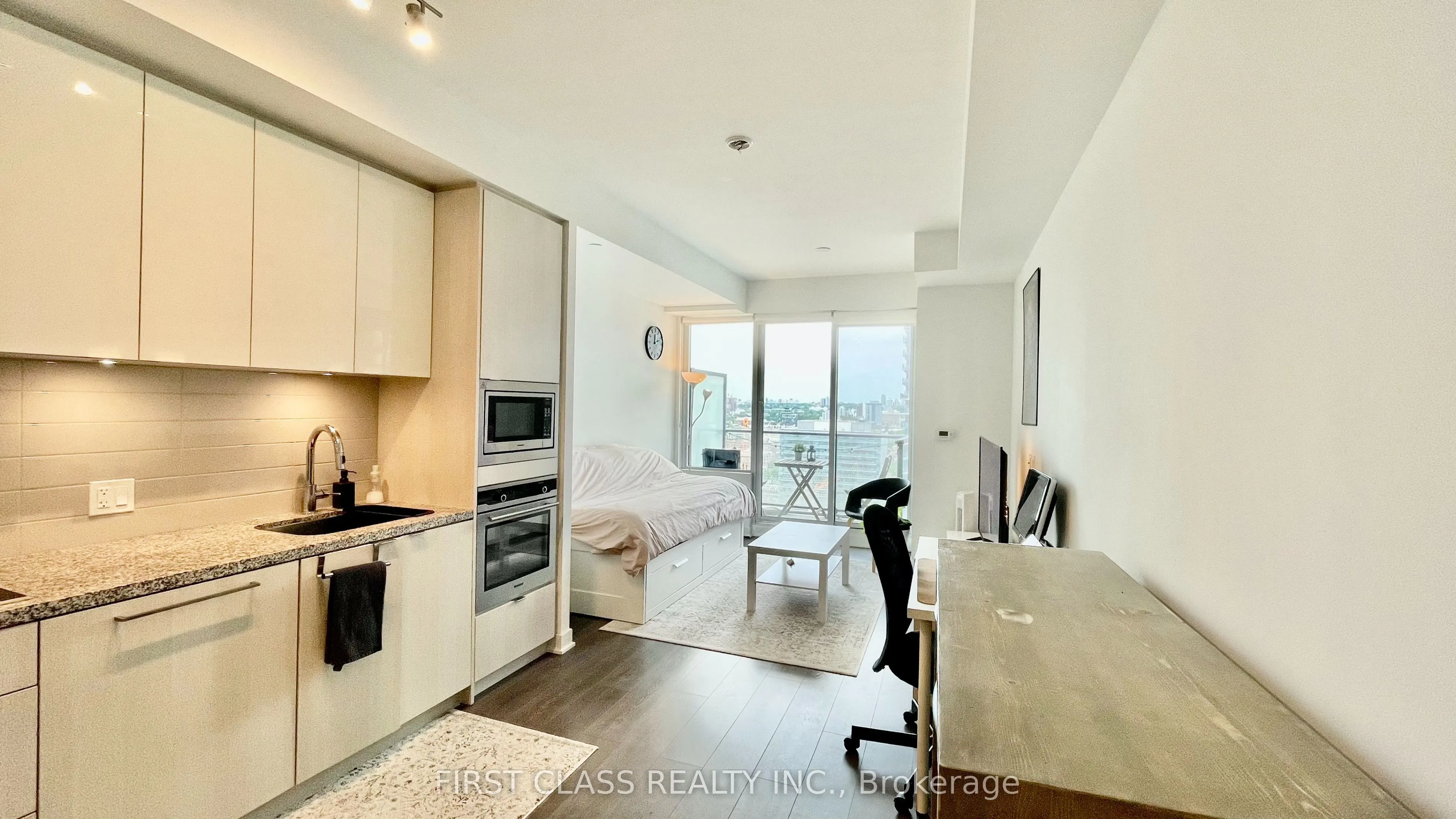 115 Blue Jays Way, #3210