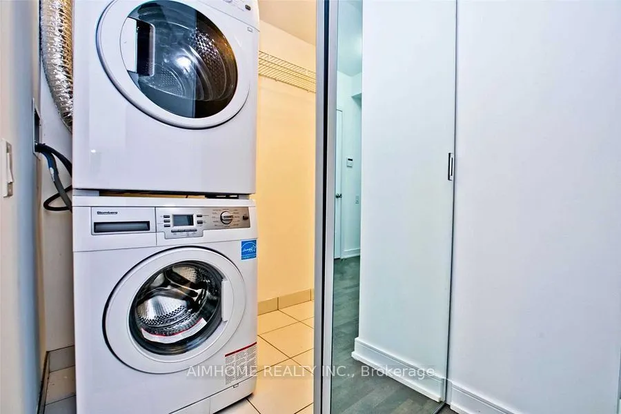 57 St Joseph Street, #1208