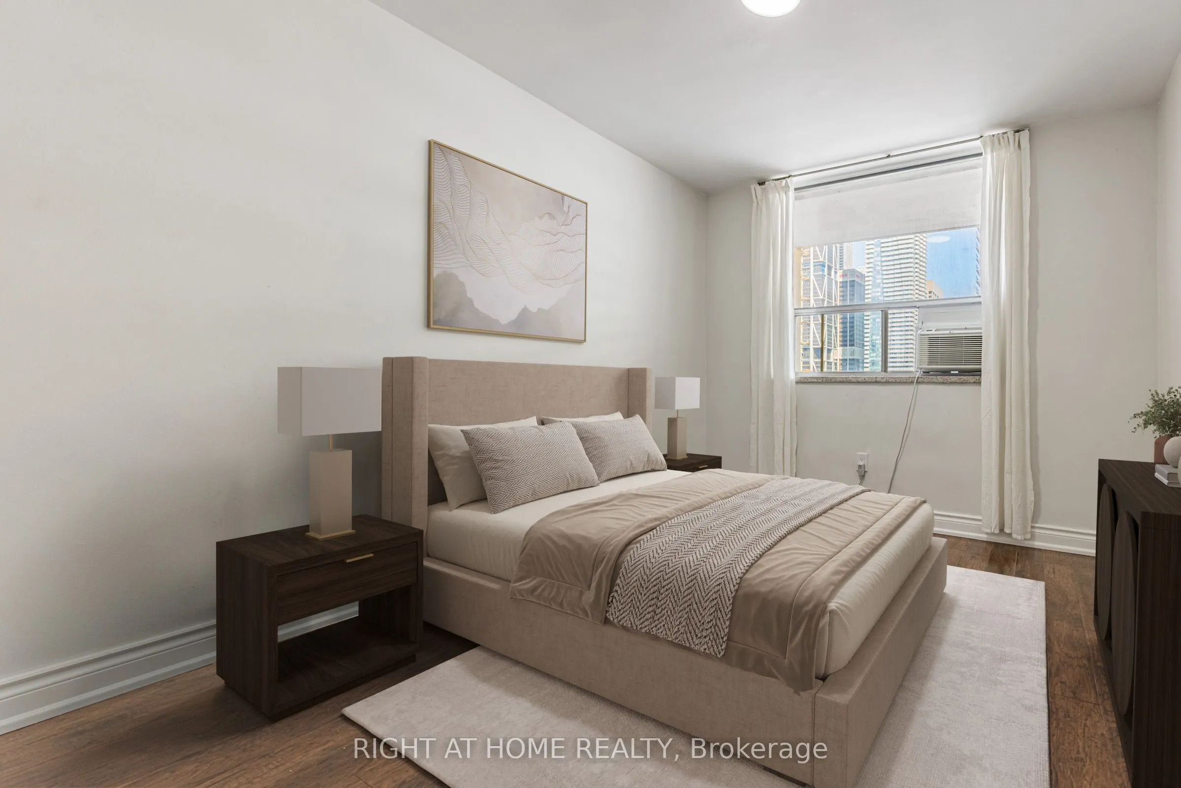 30 Gloucester Street, #2109