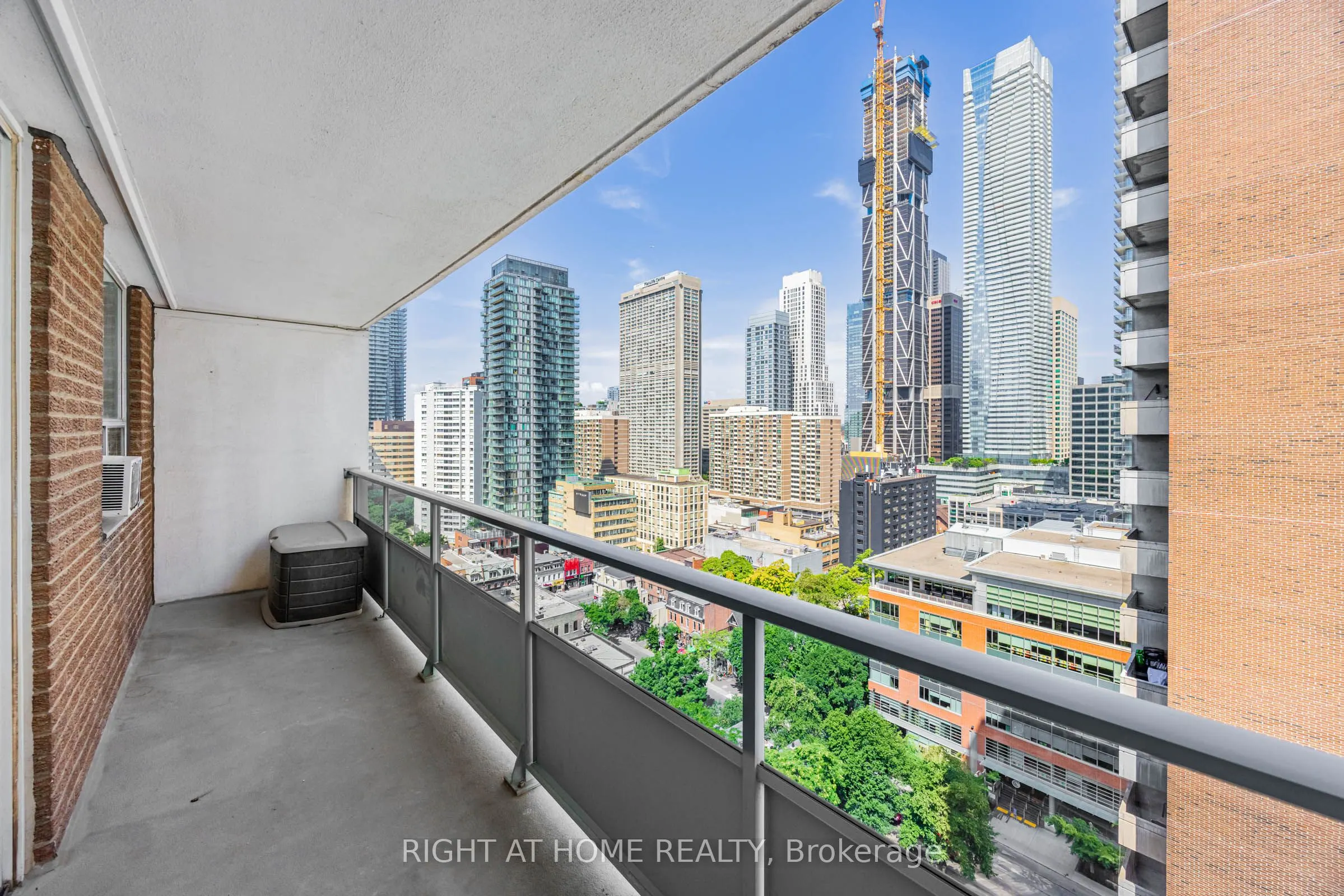 30 Gloucester Street, #2109
