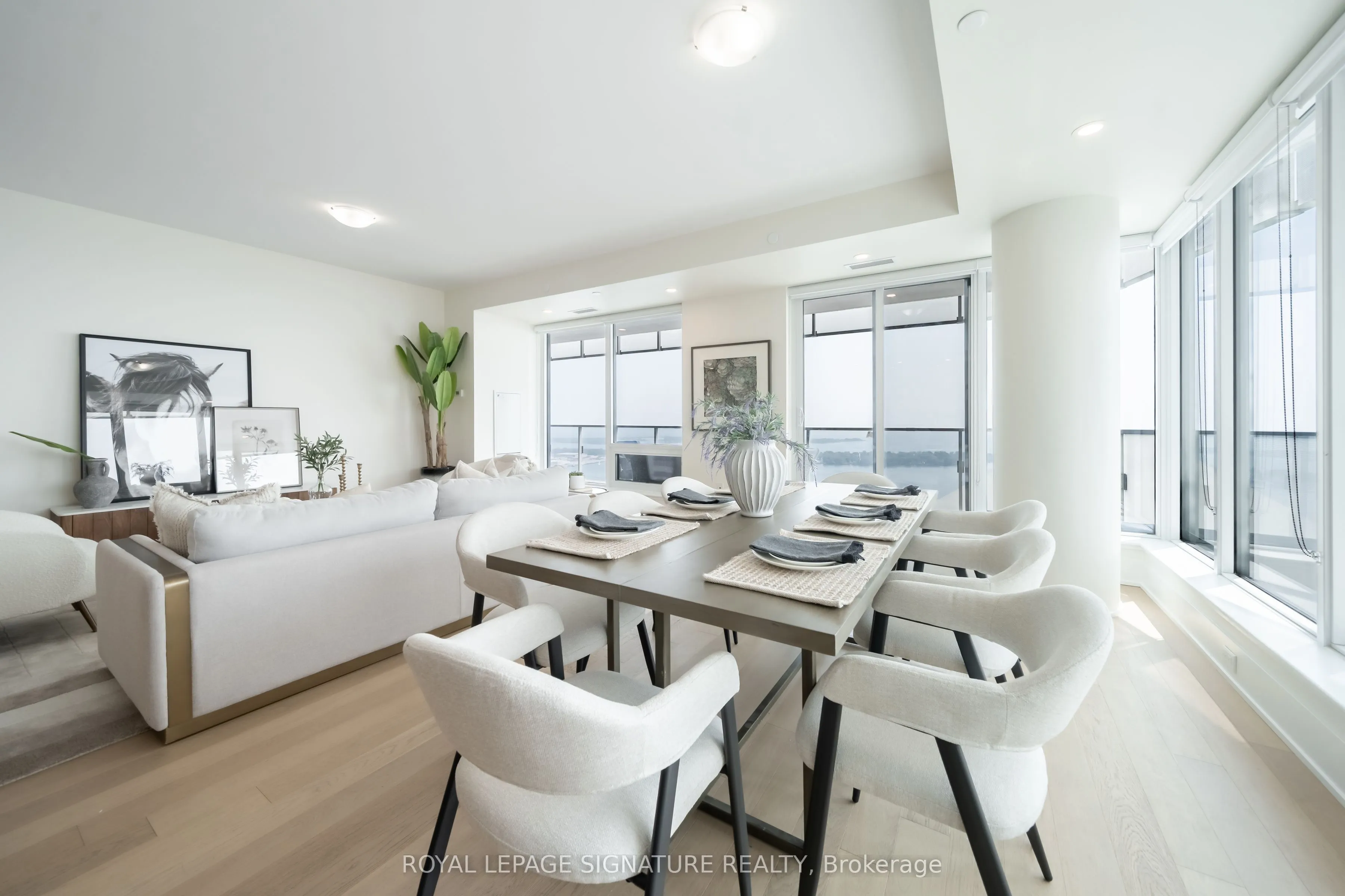 28 Freeland Street, #5402