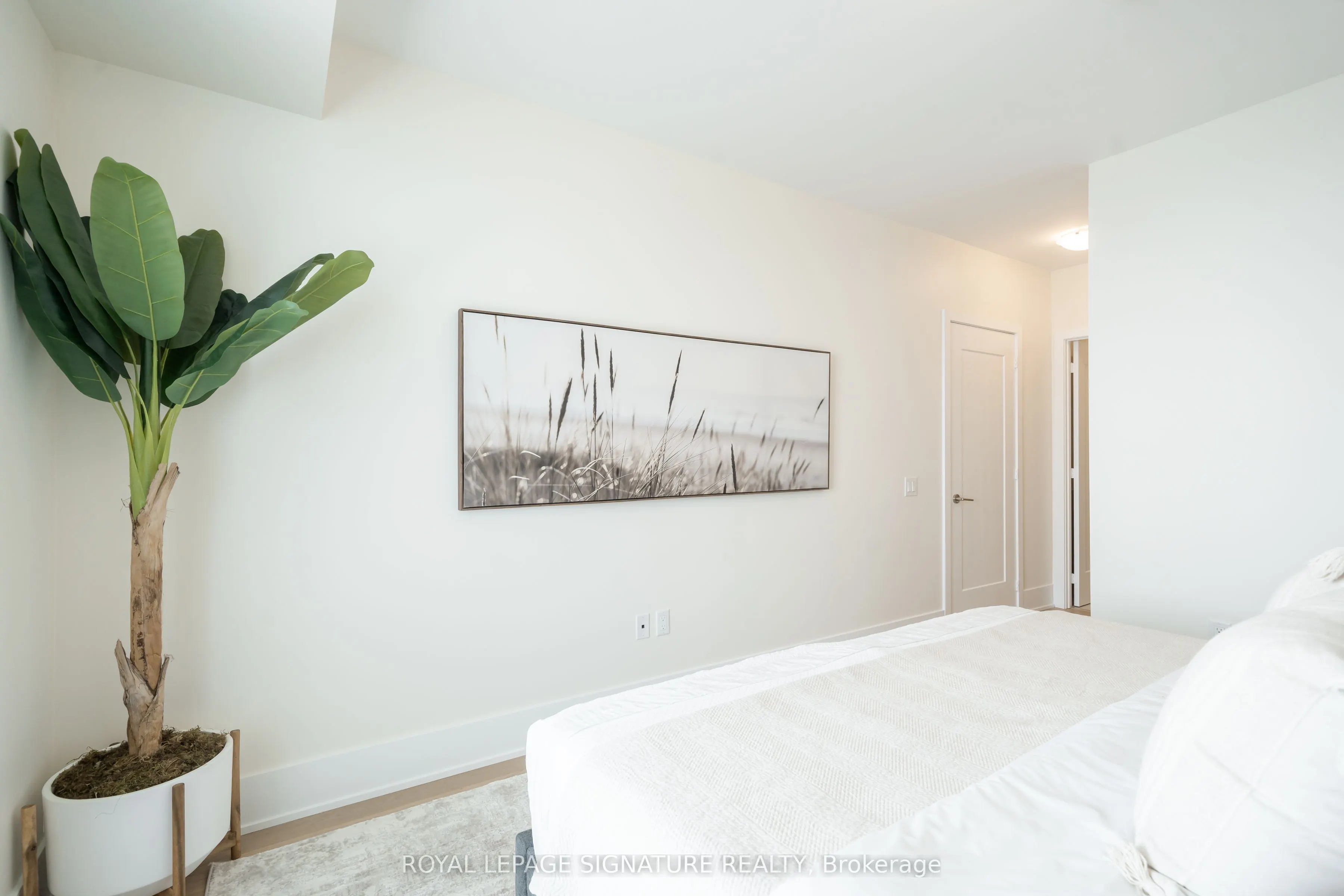 28 Freeland Street, #5402