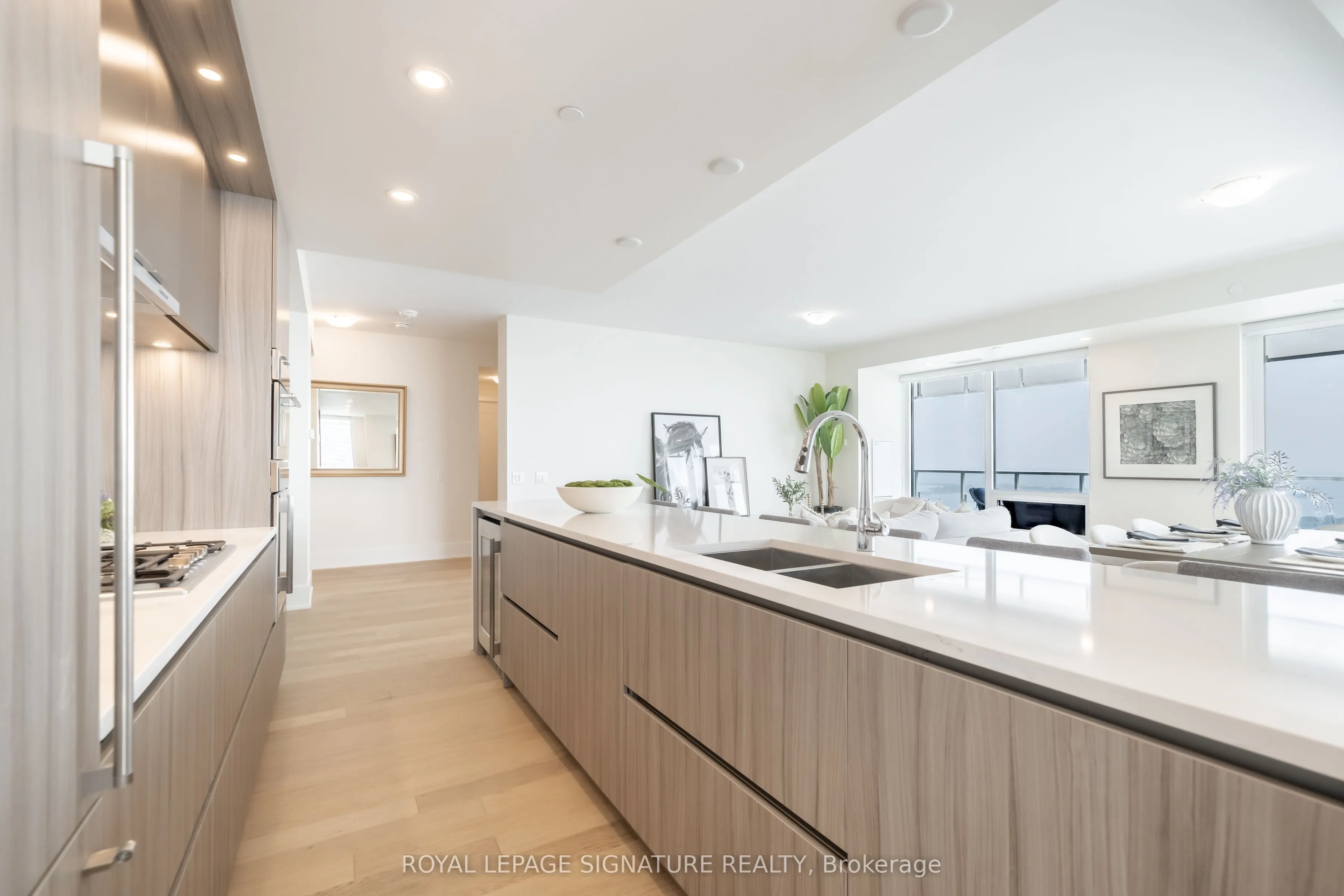 28 Freeland Street, #5402