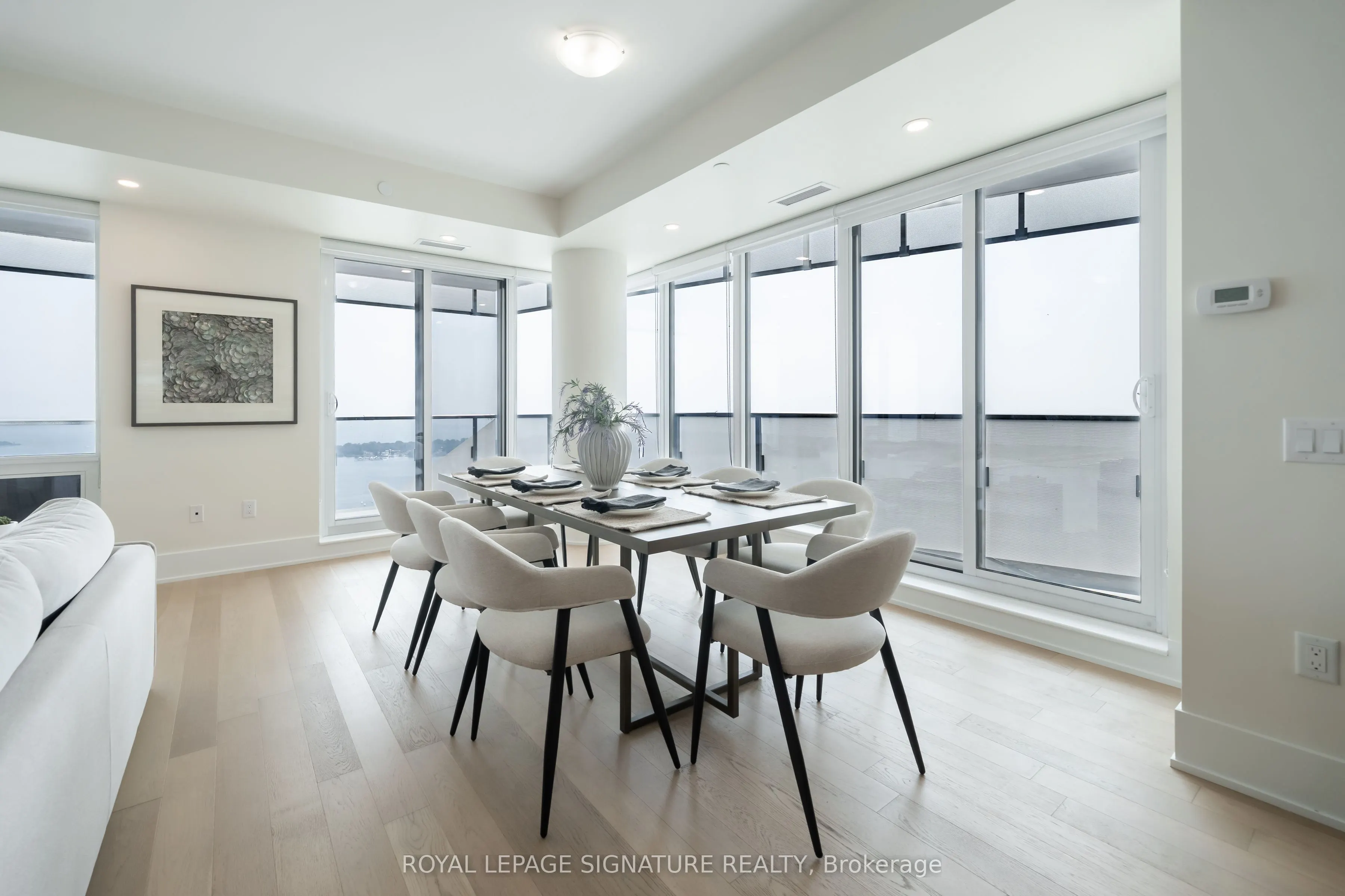 28 Freeland Street, #5402