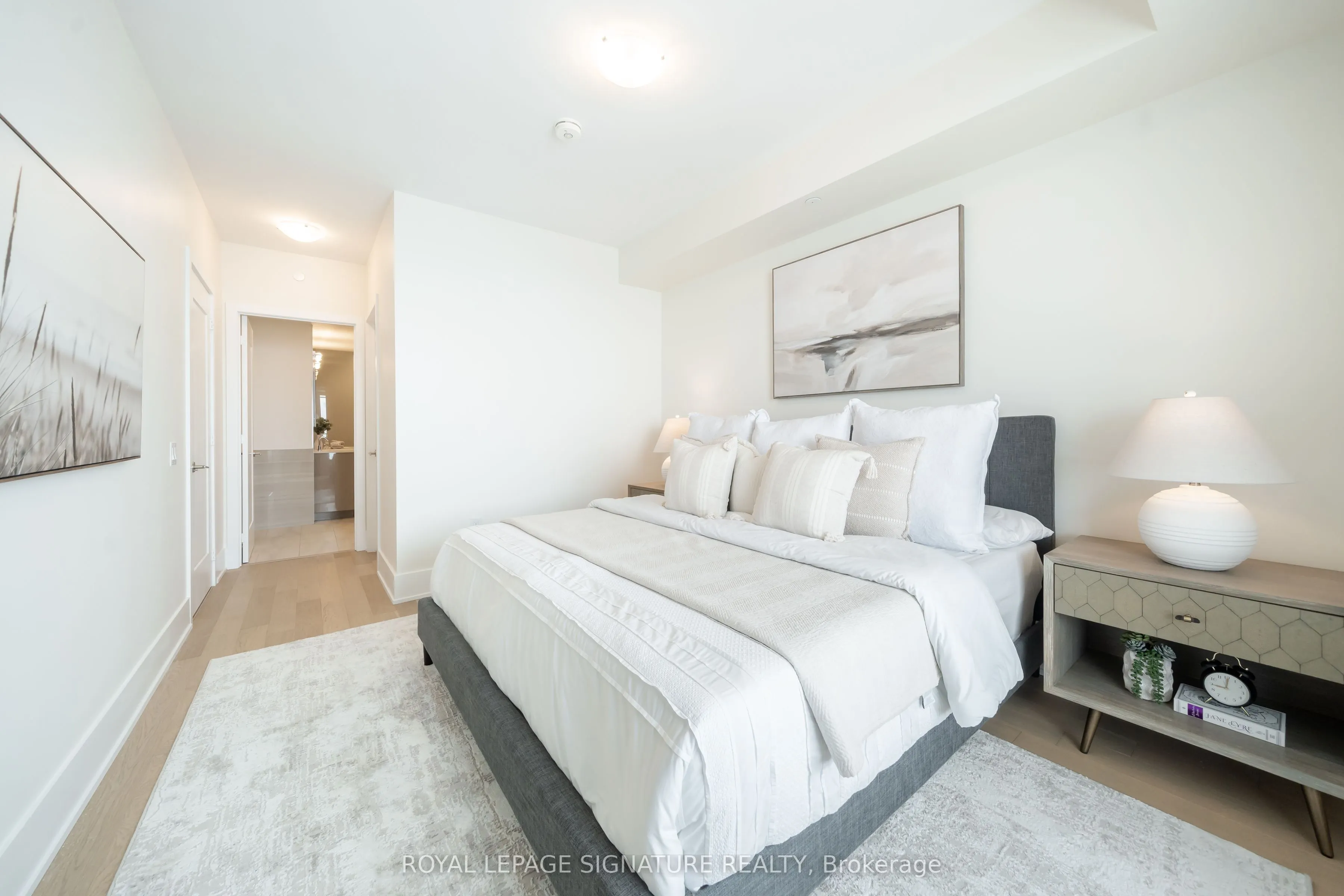 28 Freeland Street, #5402