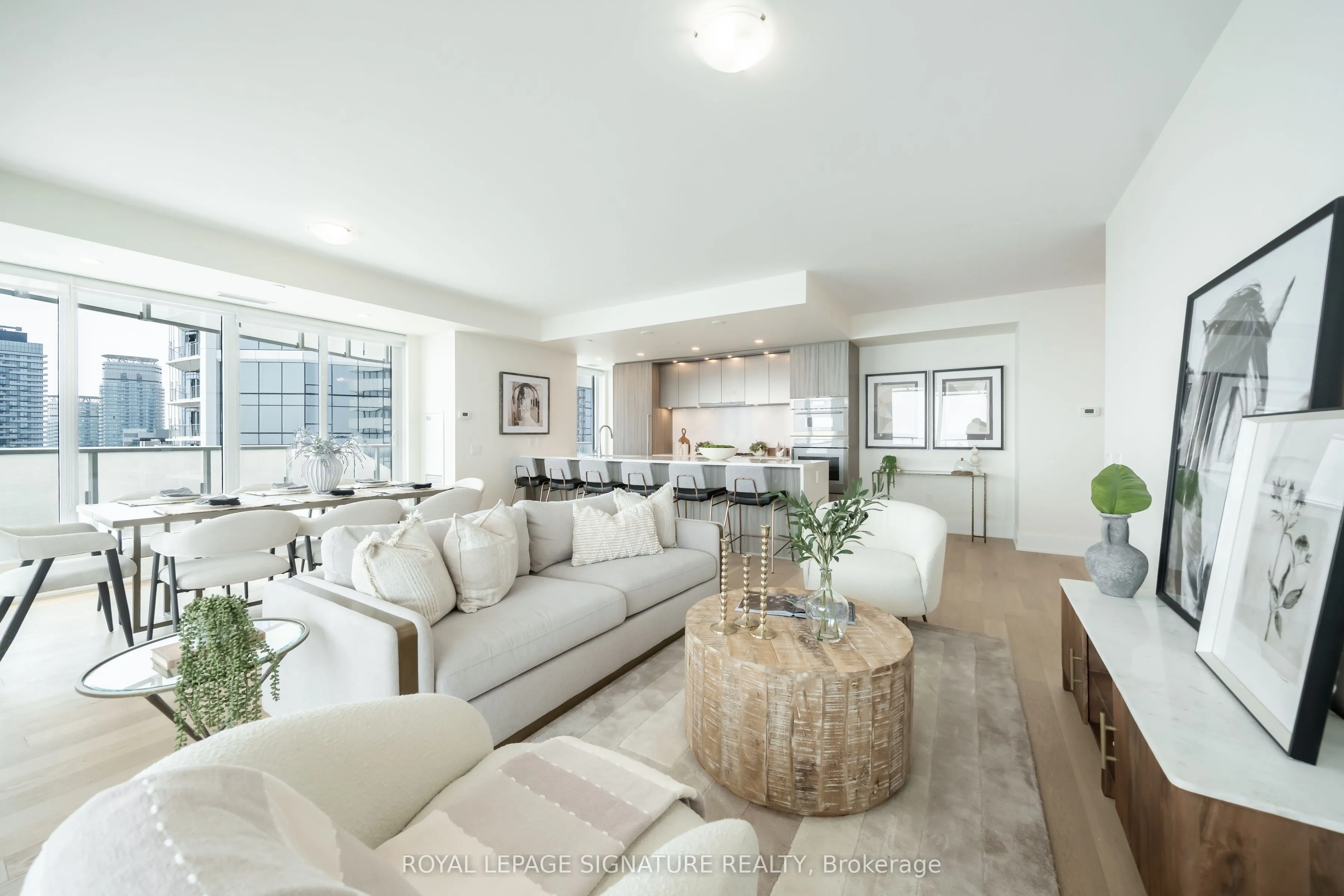 28 Freeland Street, #5402