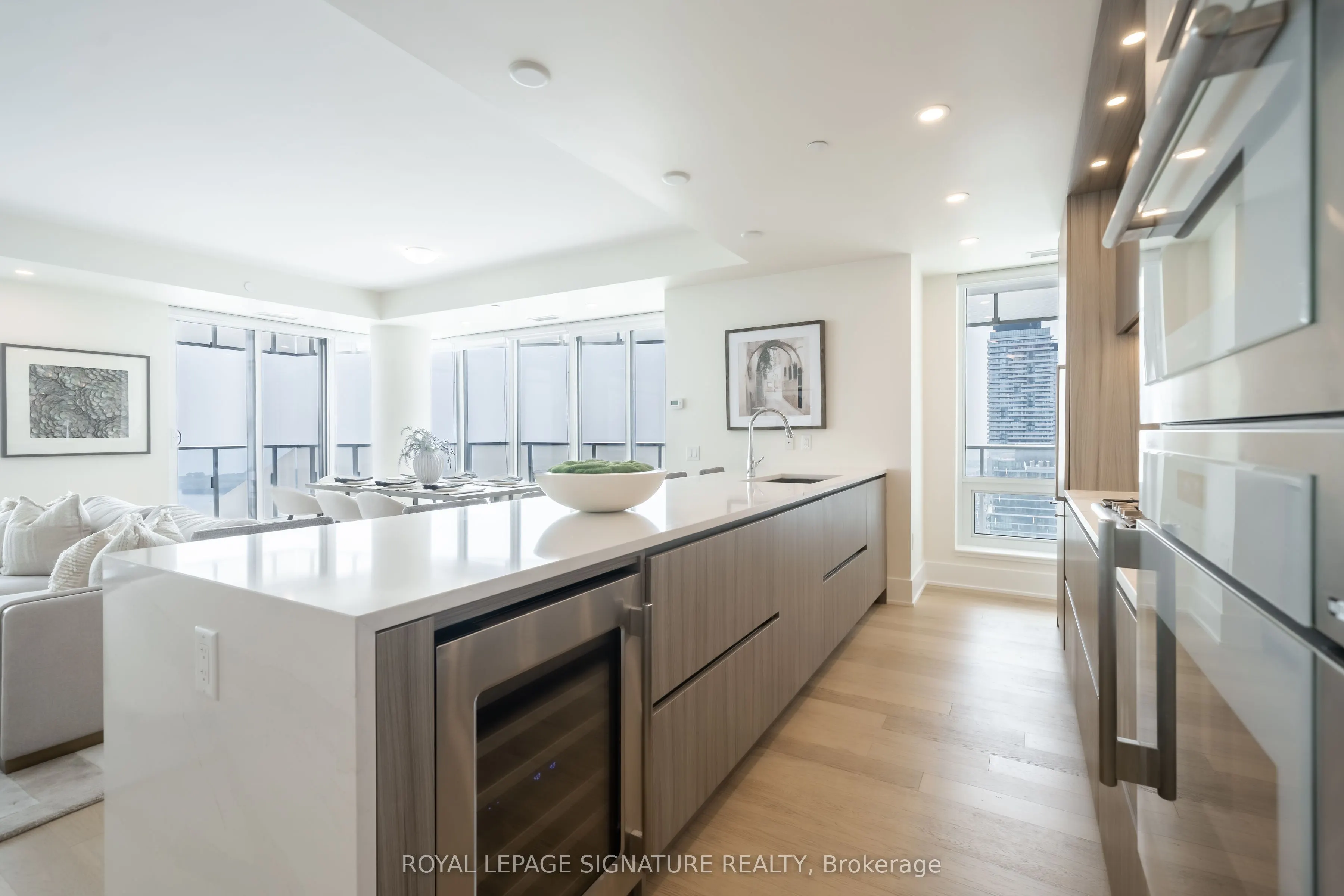28 Freeland Street, #5402