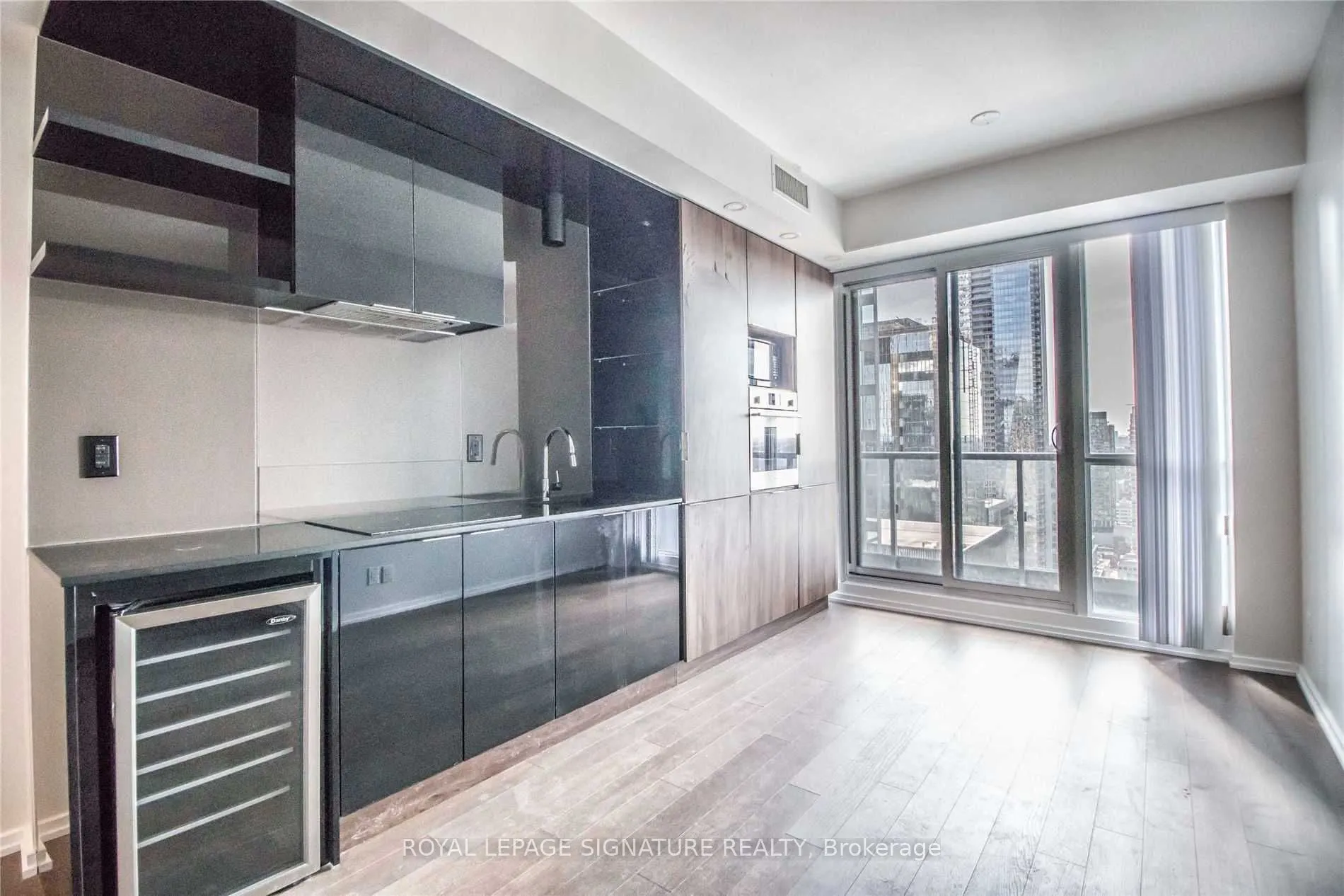 70 Temperance Street, #3914