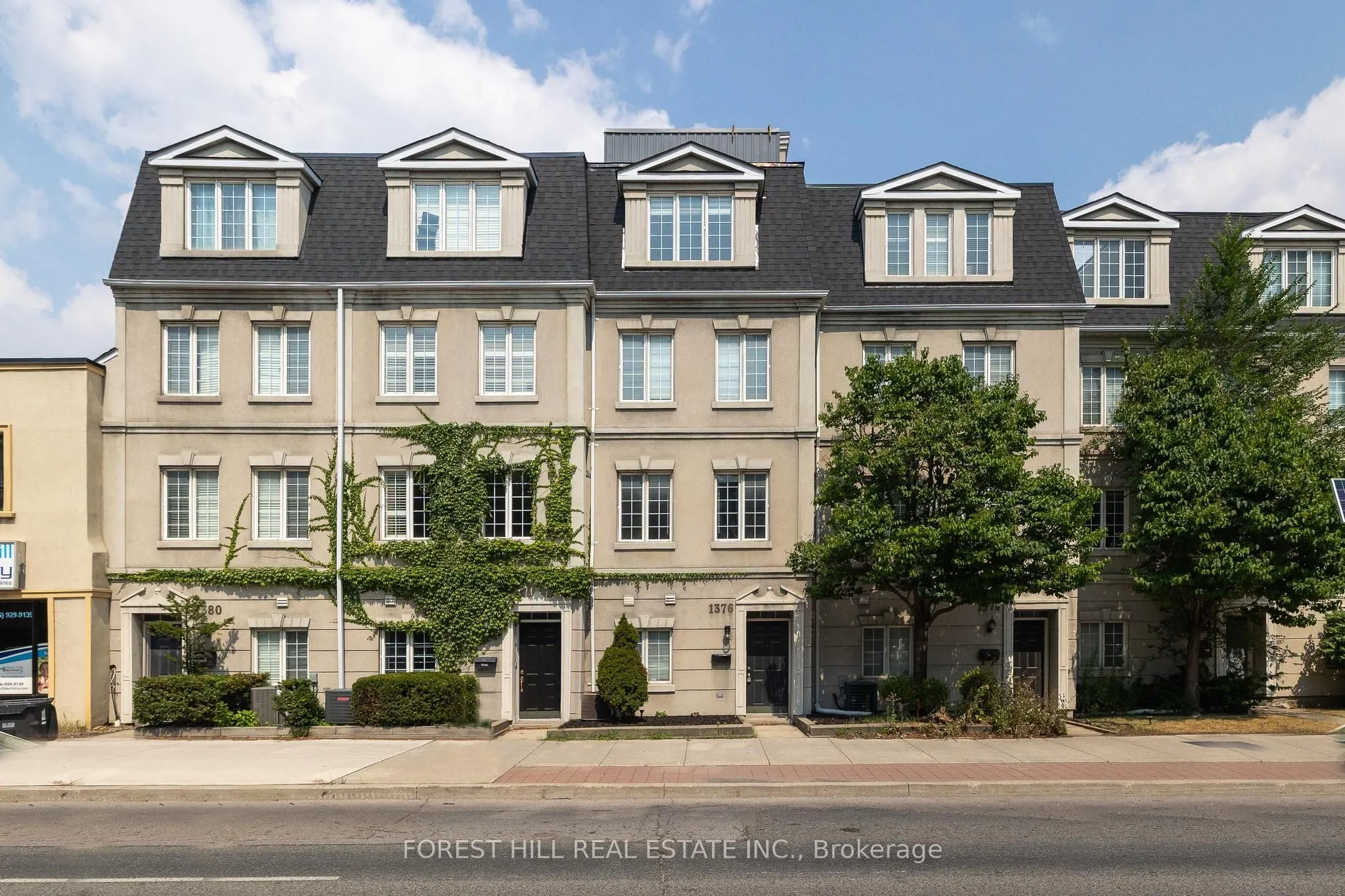 1376 Eglinton Avenue W