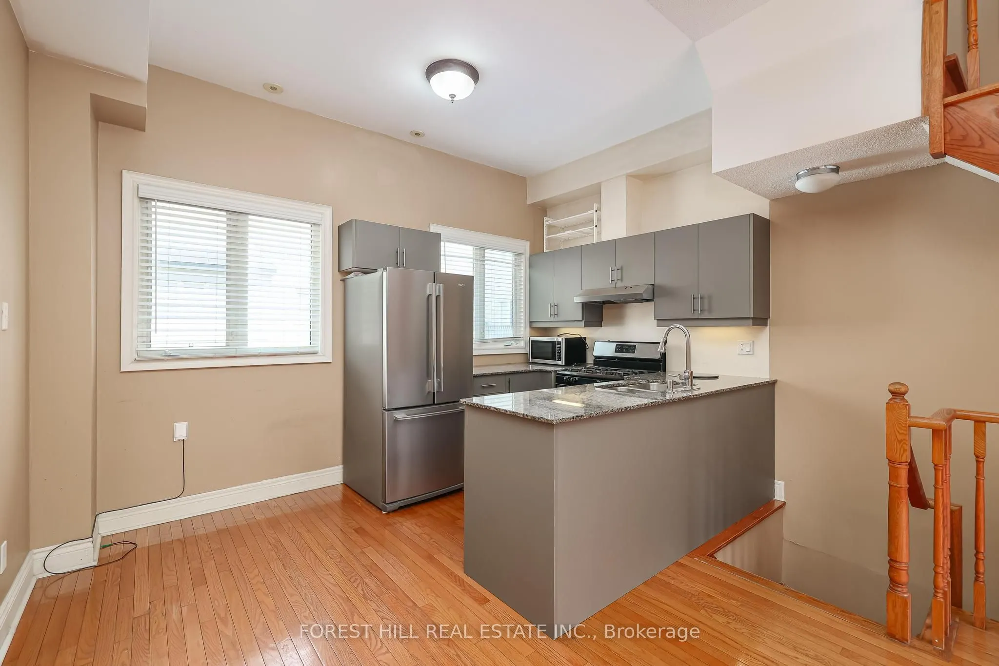 1376 Eglinton Avenue W