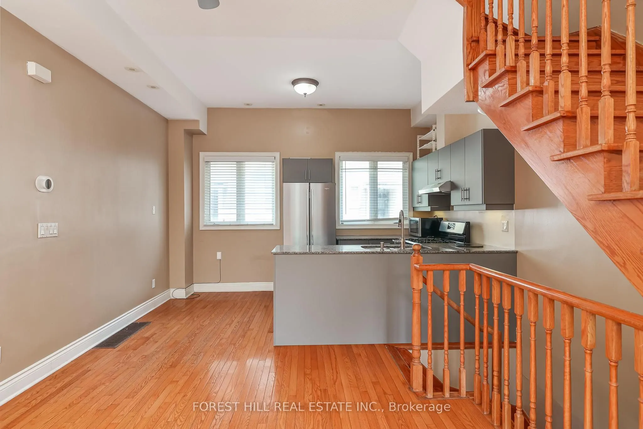 1376 Eglinton Avenue W
