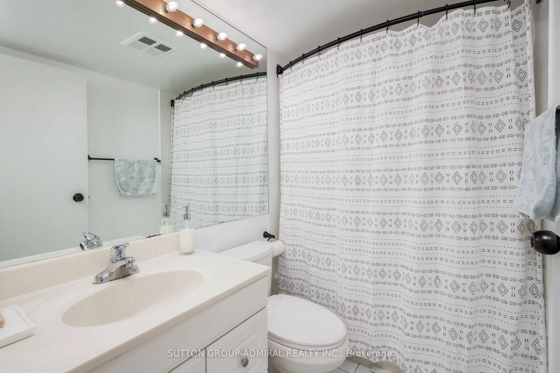 1131 Steeles Avenue W, #1105