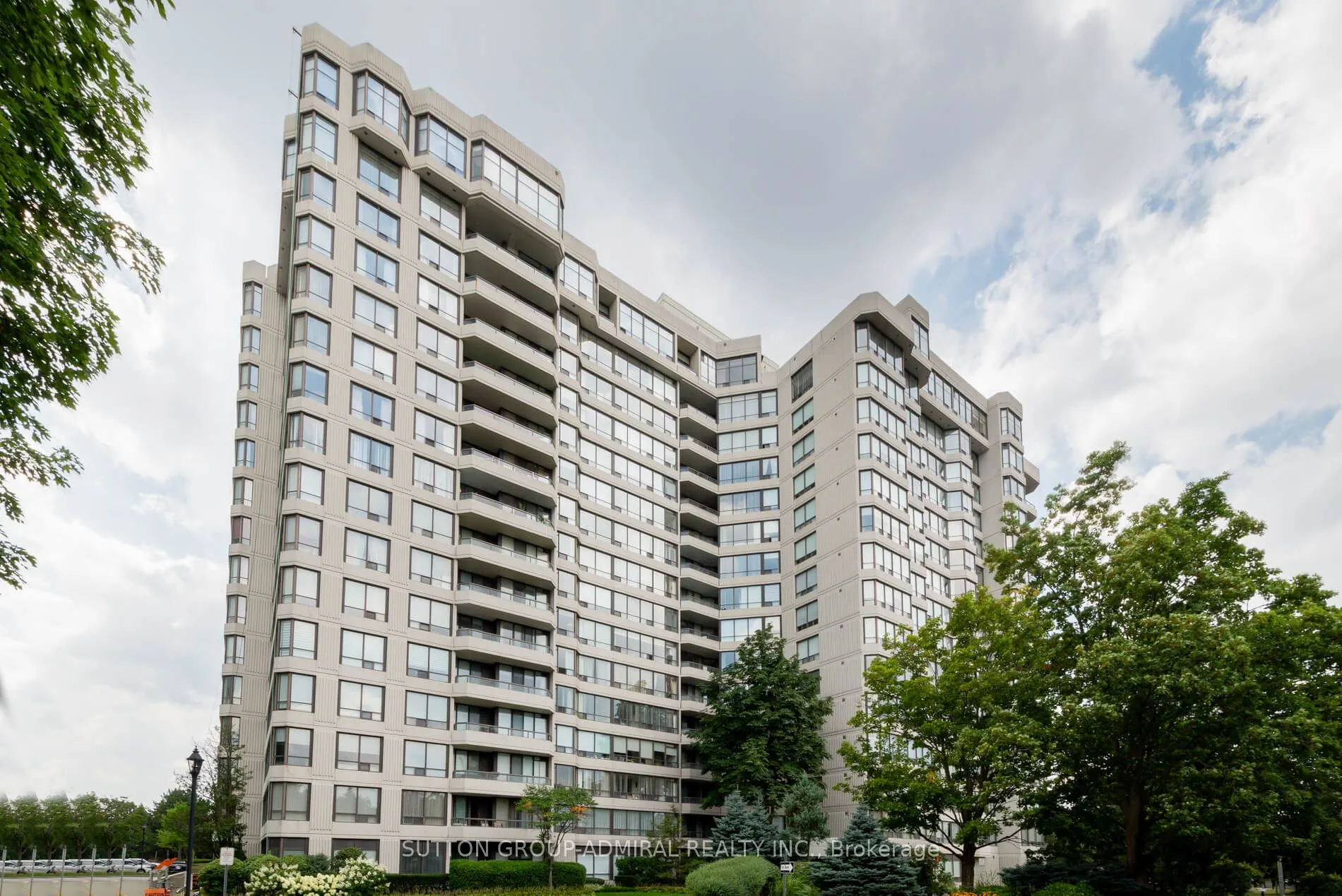 1131 Steeles Avenue W, #1105