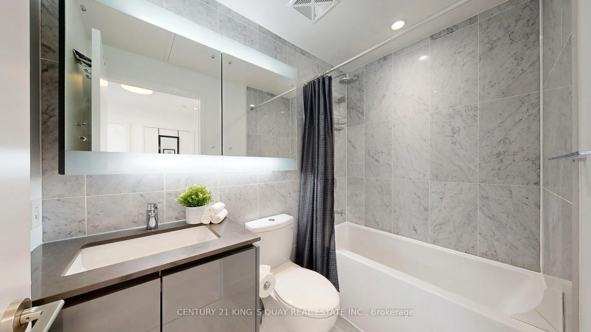 115 Mcmahon Drive, #3707