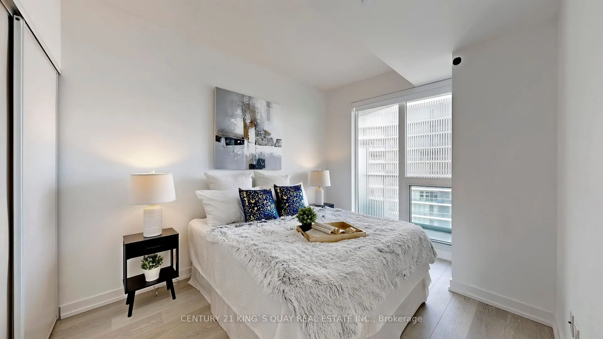 115 Mcmahon Drive, #3707