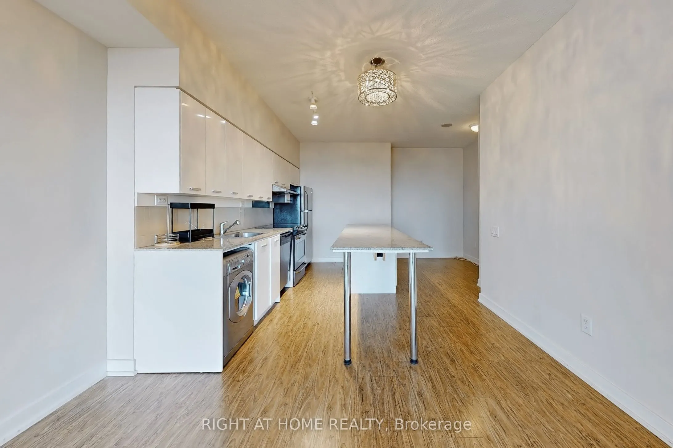 29 Singer Court, #2607