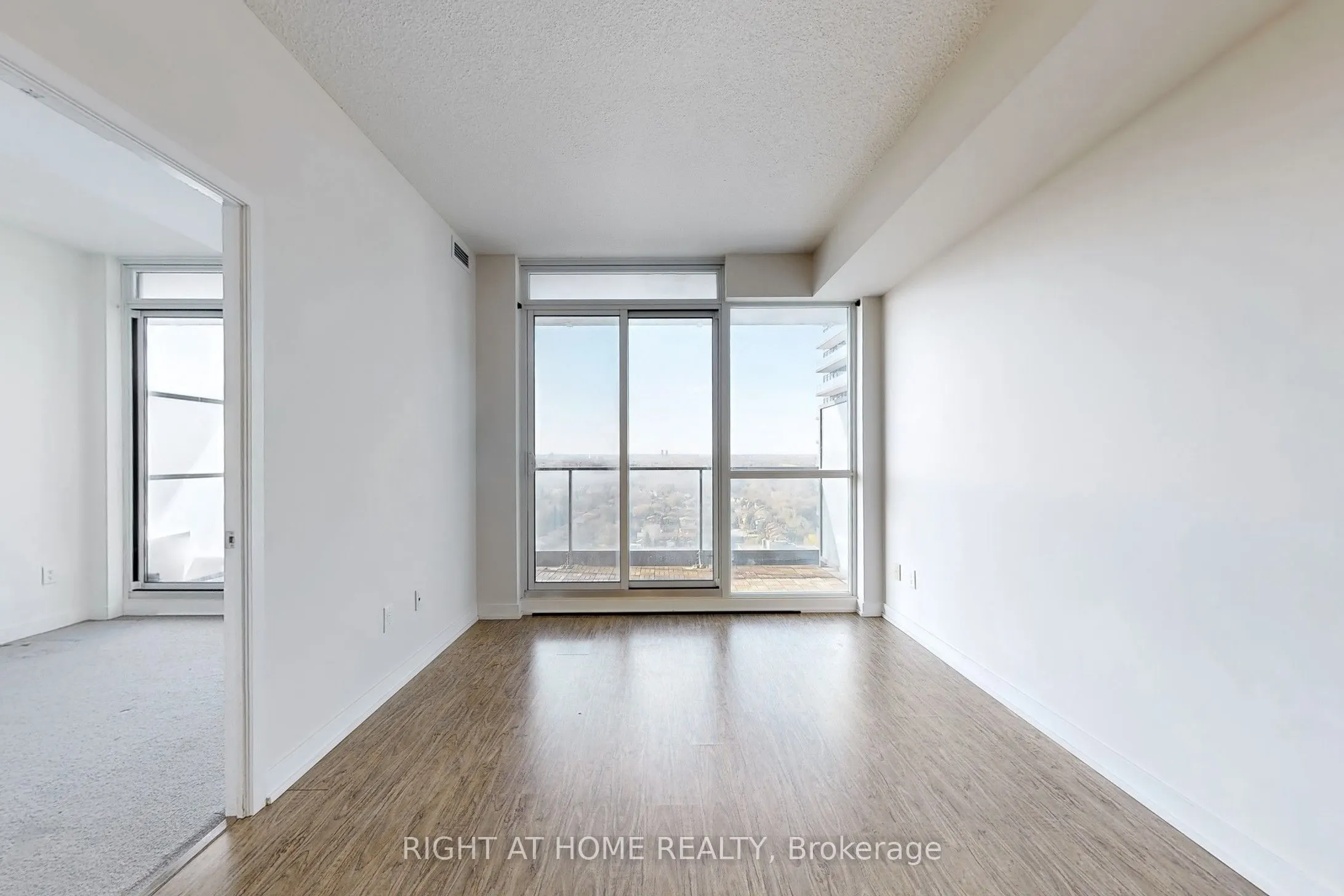 29 Singer Court, #2607