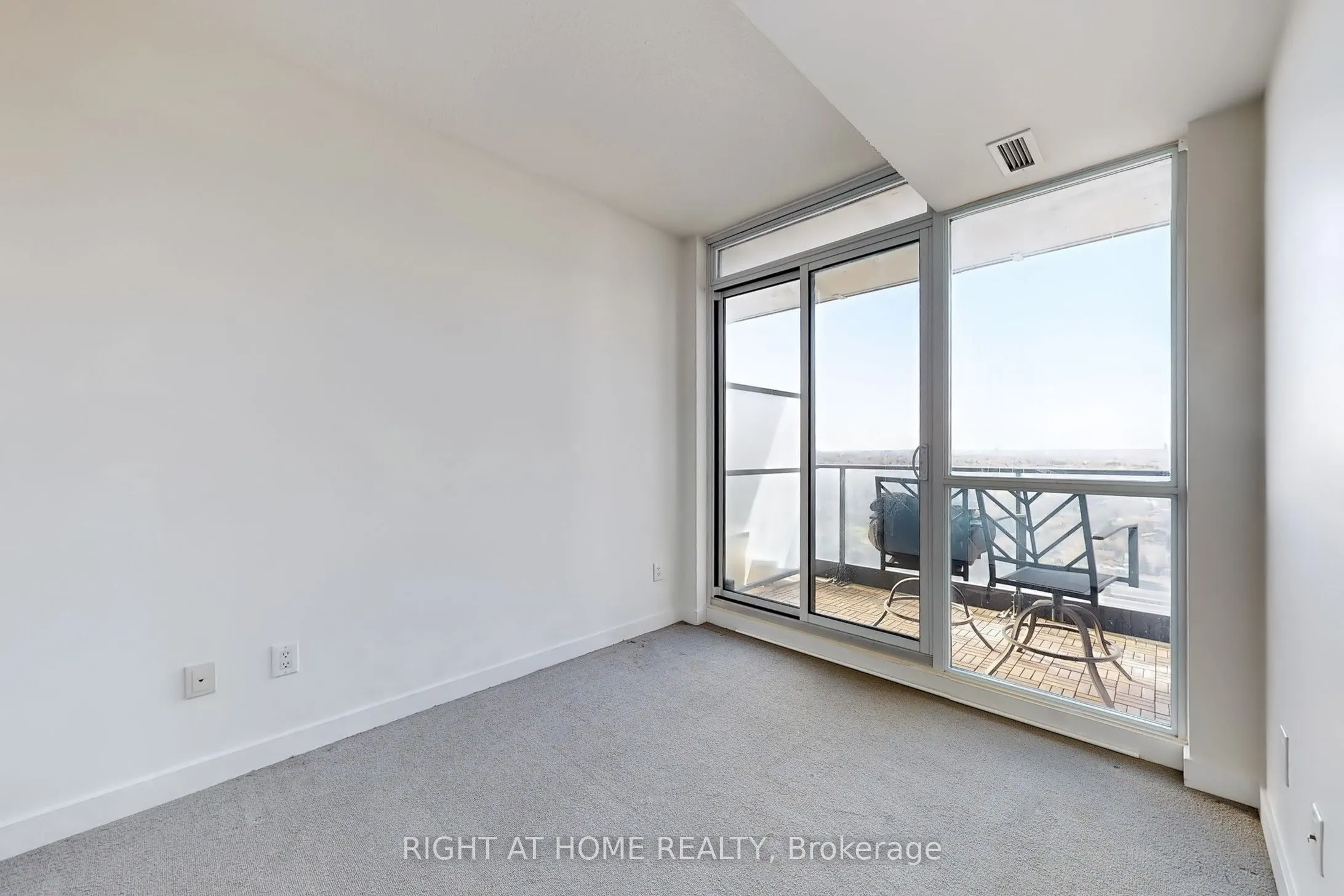 29 Singer Court, #2607