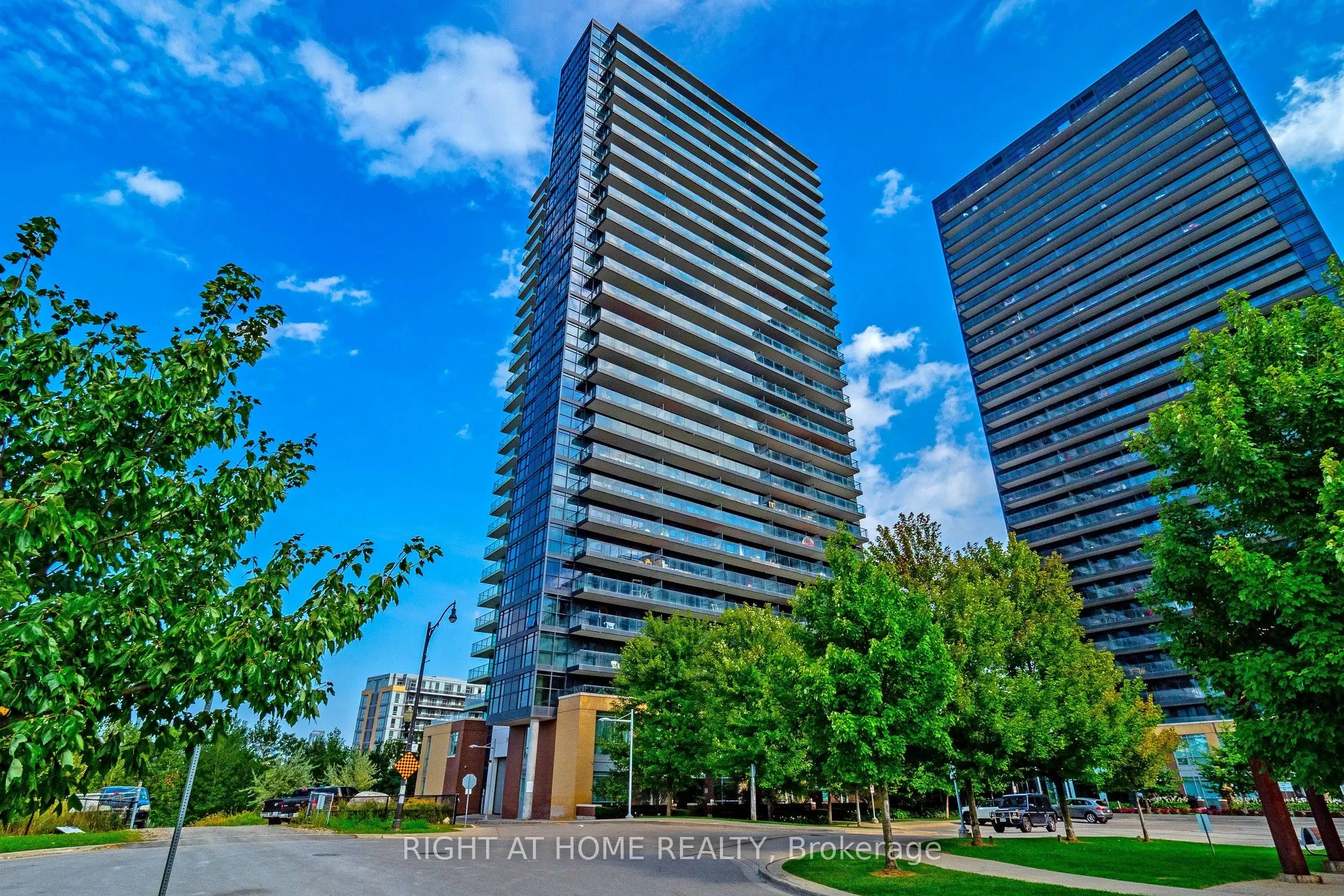 29 Singer Court, #2607
