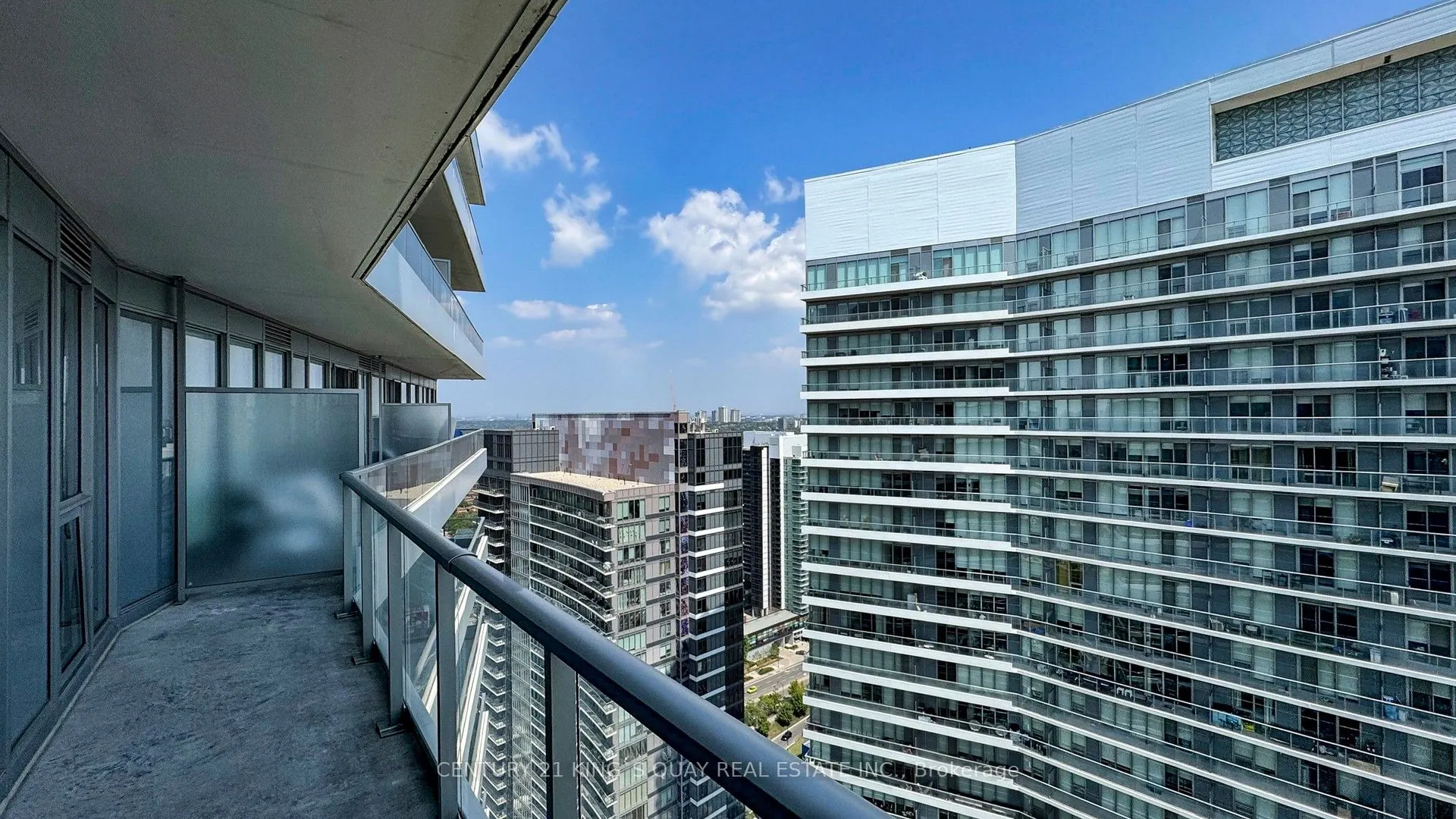 115 Mcmahon Drive, #3707
