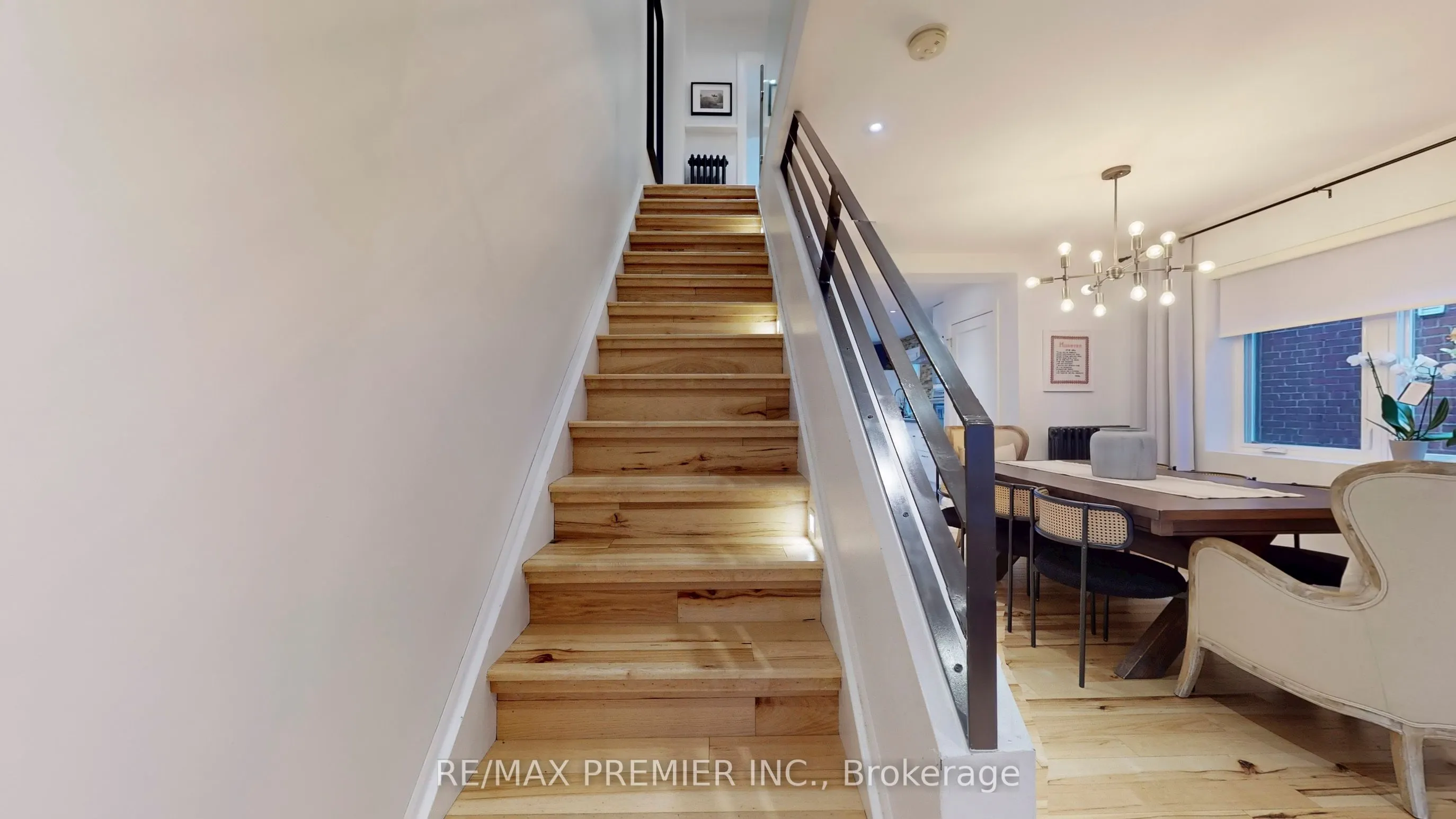 27 Hector Avenue, #Main Level