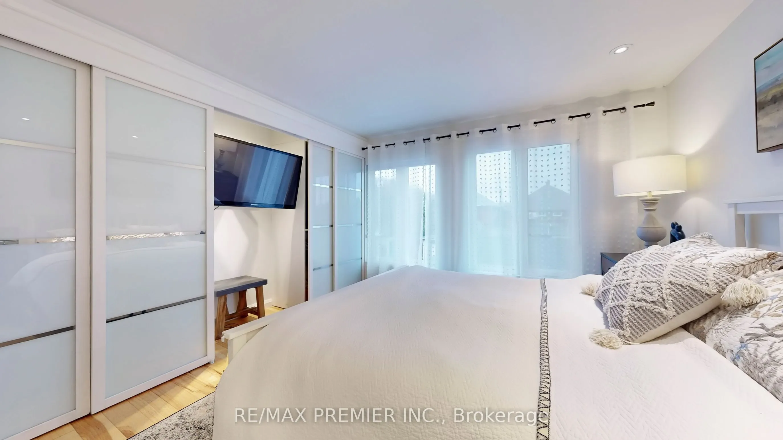 27 Hector Avenue, #Main Level