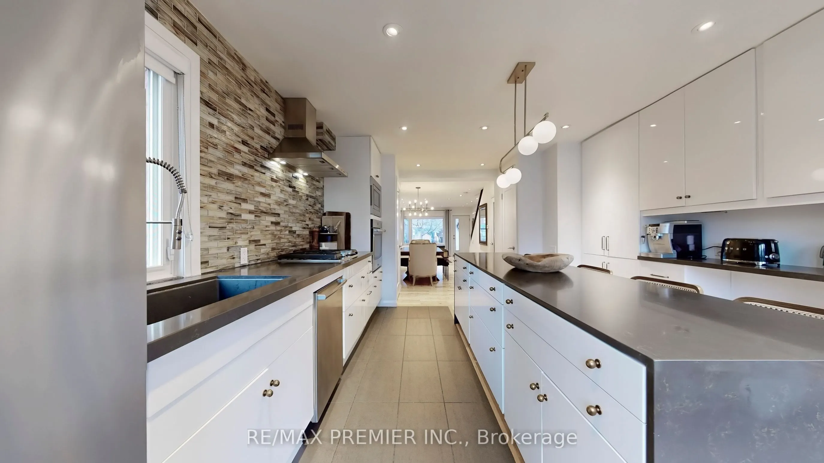 27 Hector Avenue, #Main Level