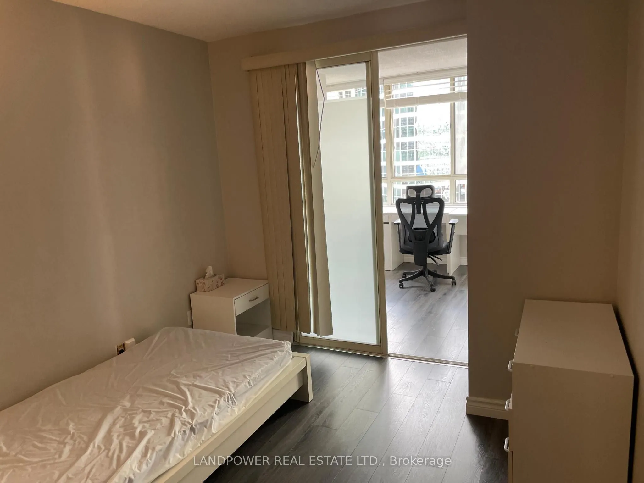 633 Bay Street, #1222