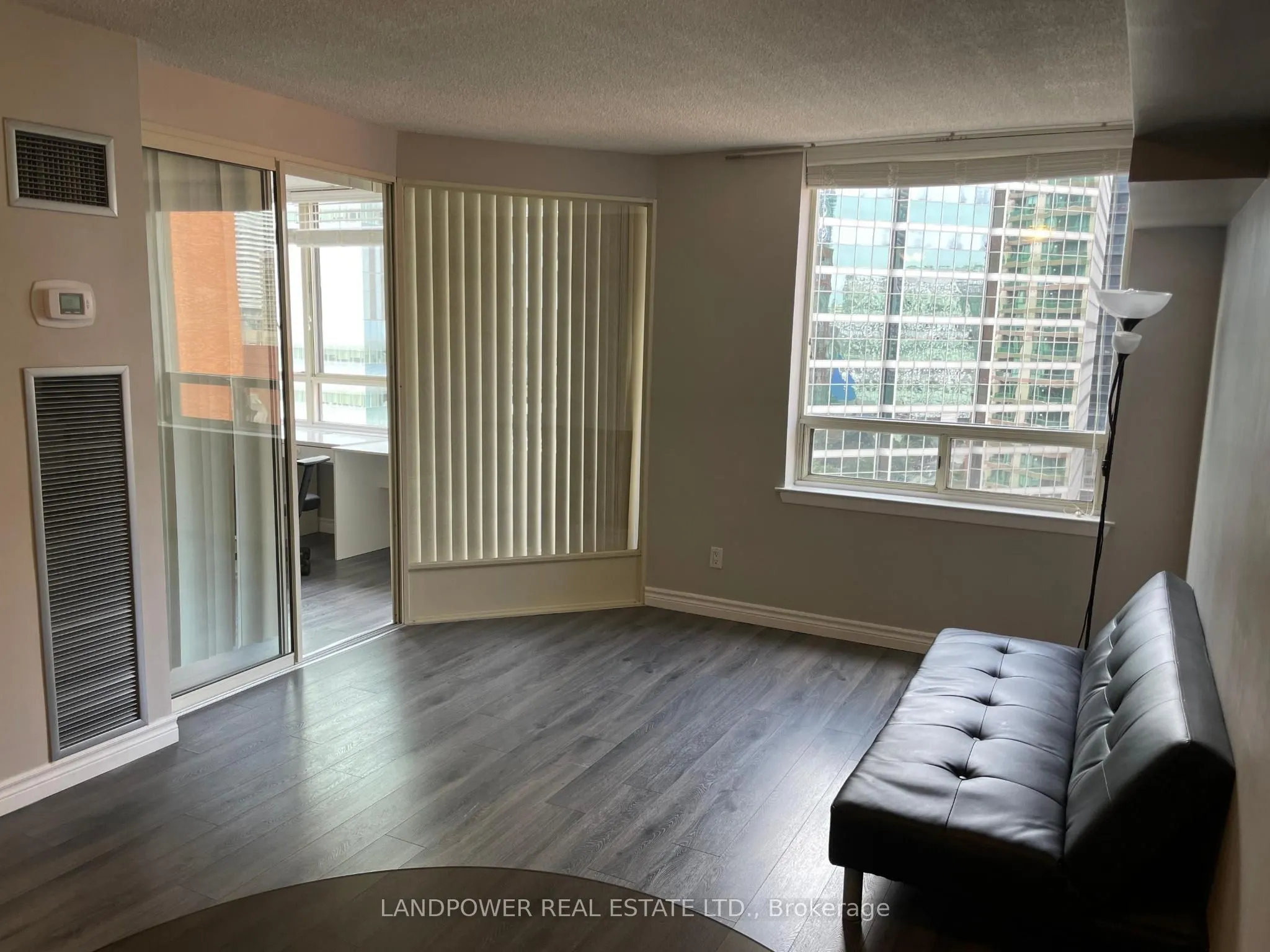 633 Bay Street, #1222