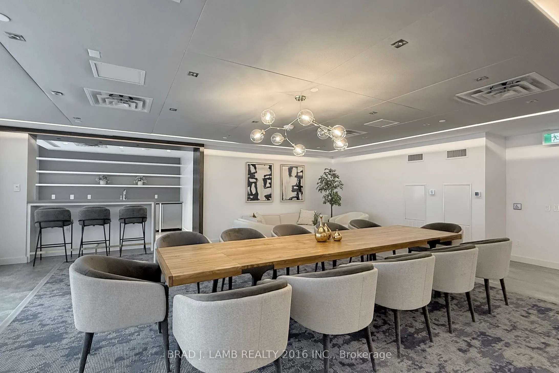 543 Richmond Street W, #545