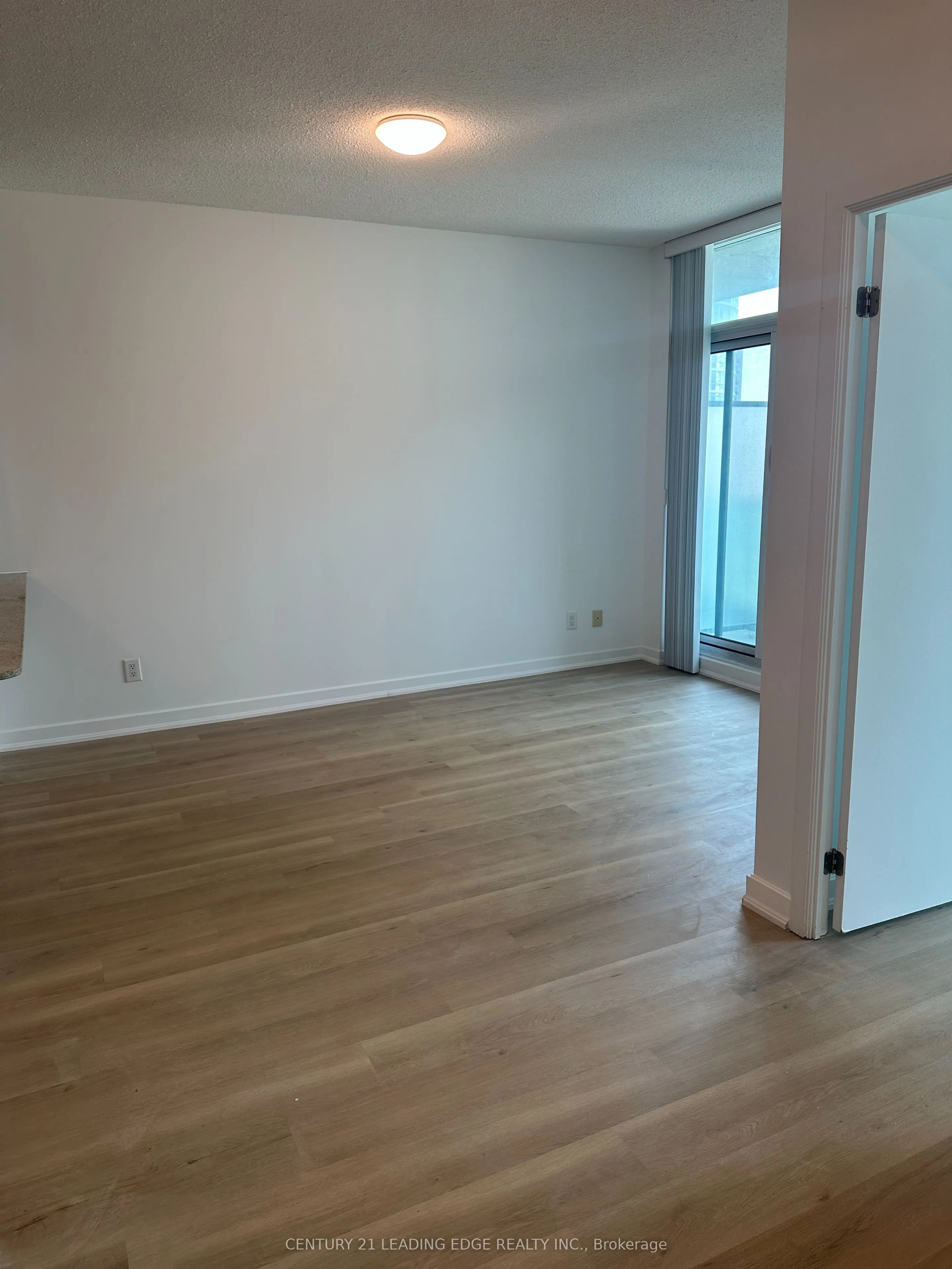 18 Harbour Street, #2807