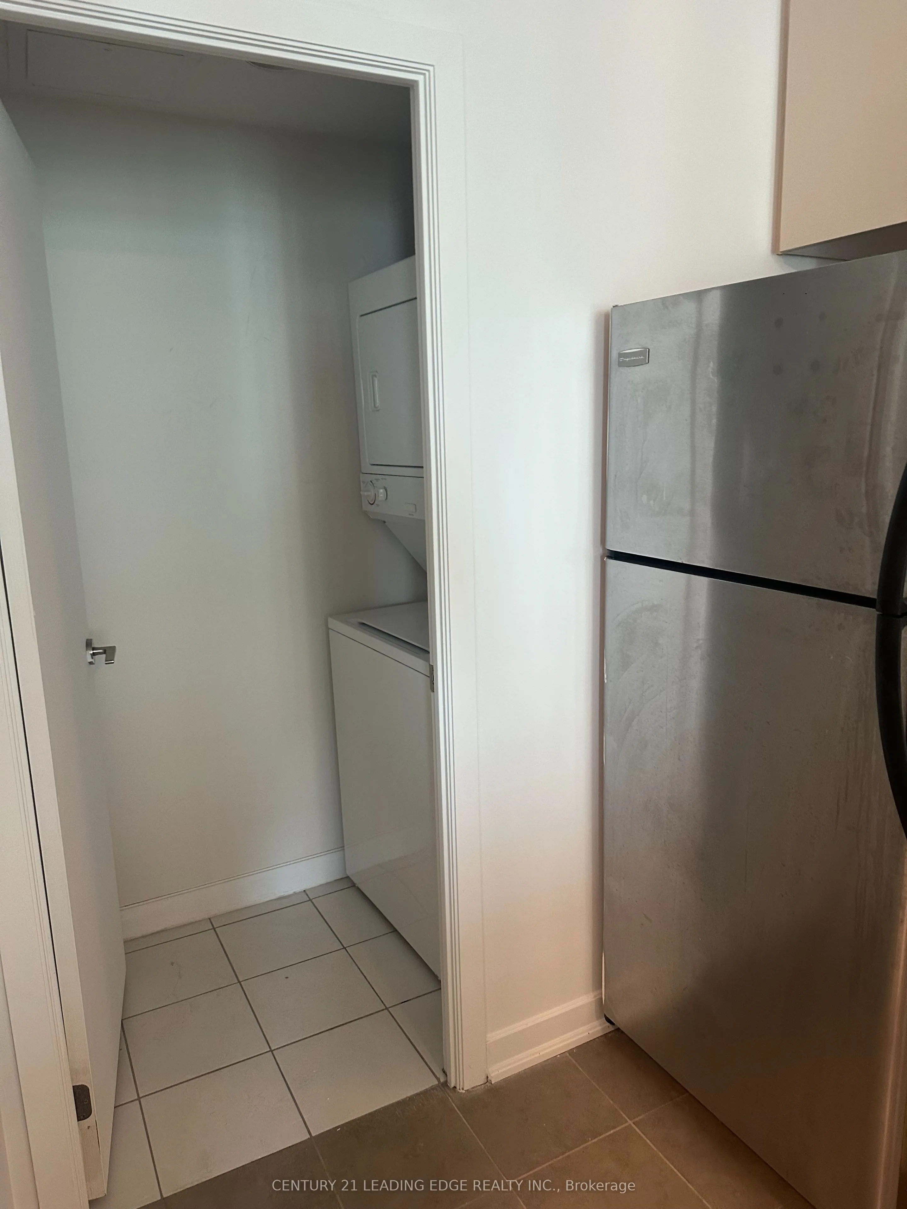 18 Harbour Street, #2807
