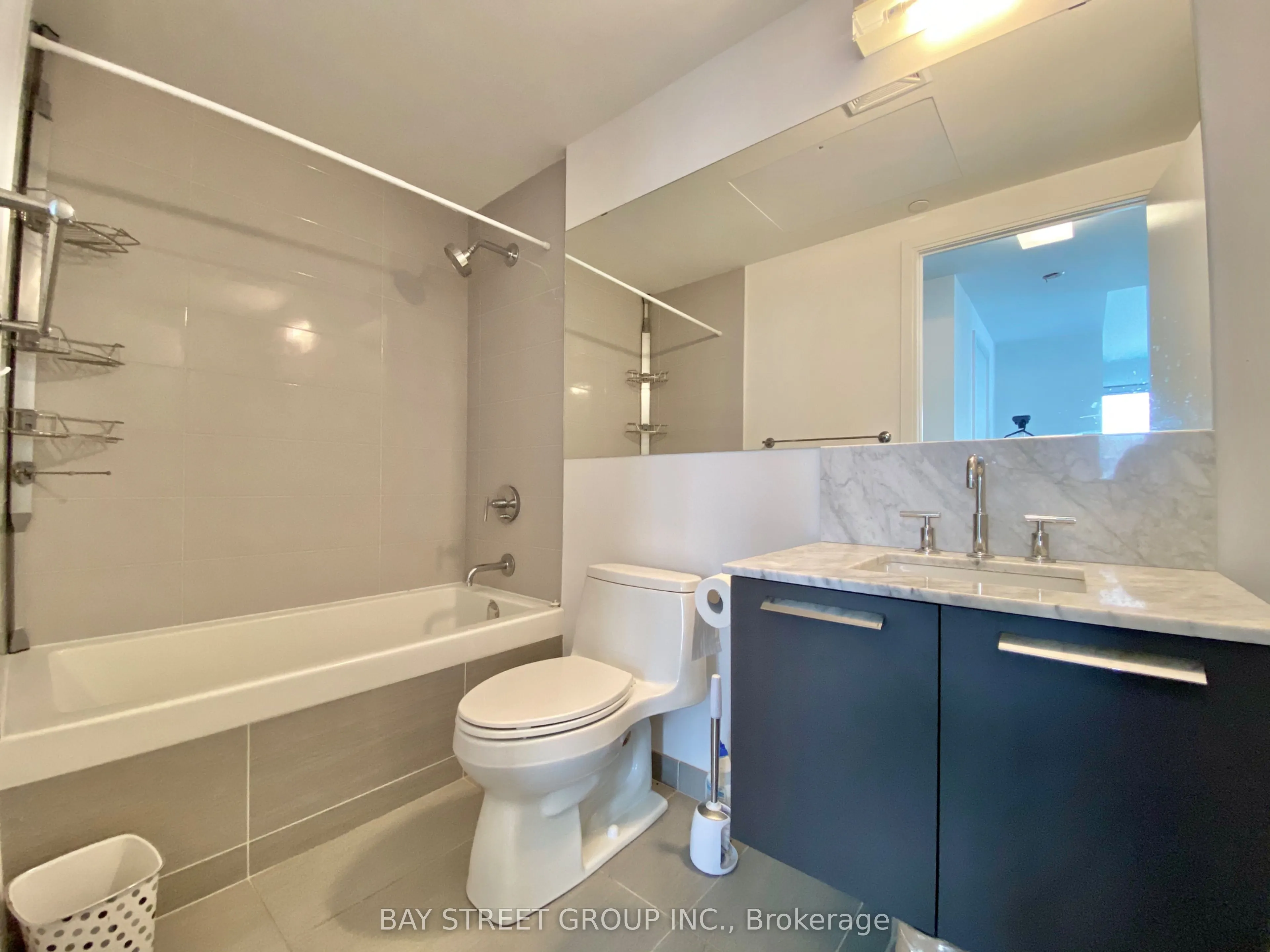 50 Charles Street E, #2910