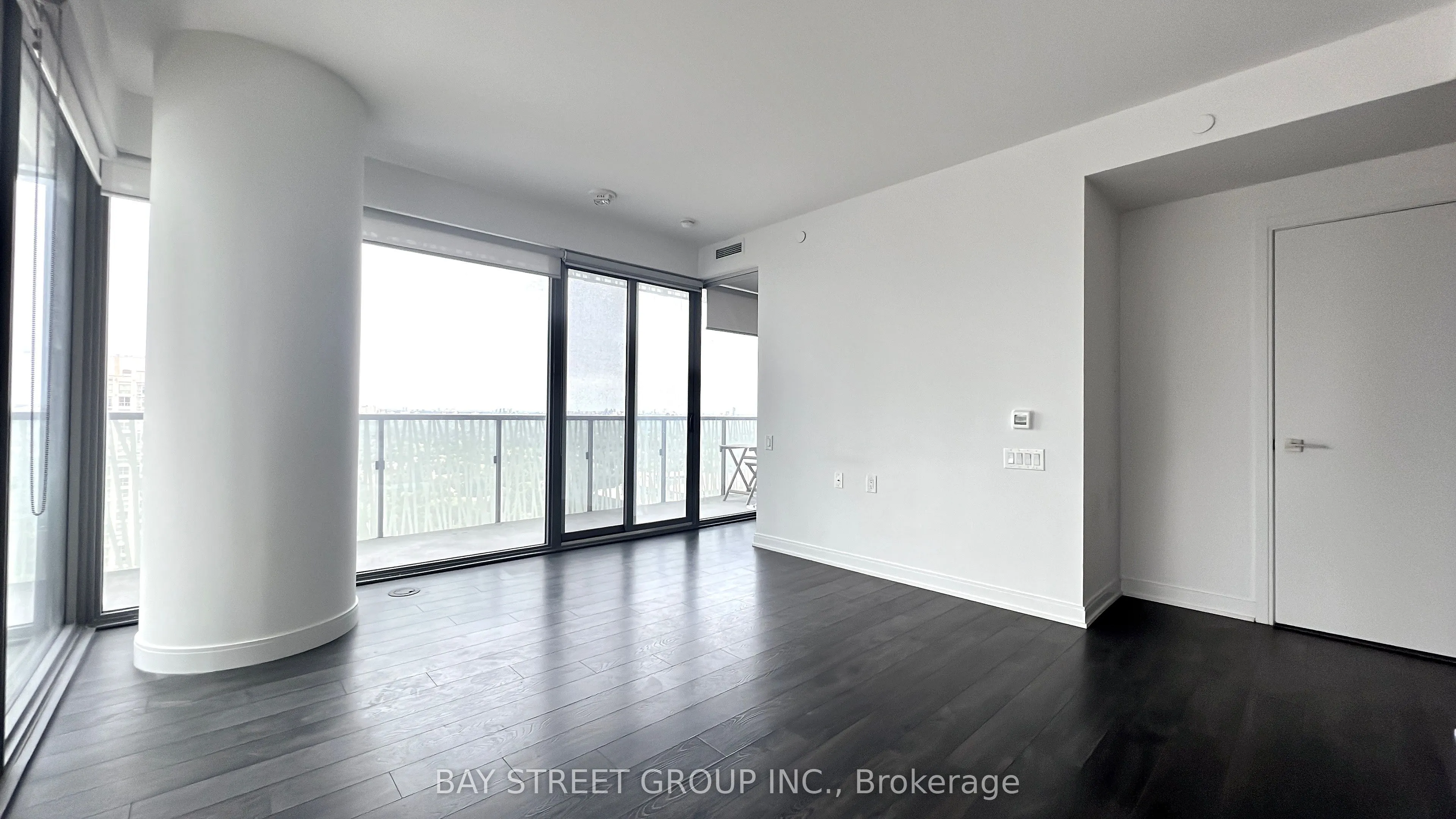 50 Charles Street E, #2910