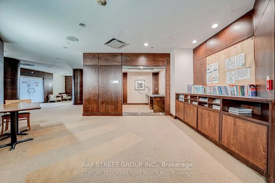15 Northtown Way, #1925