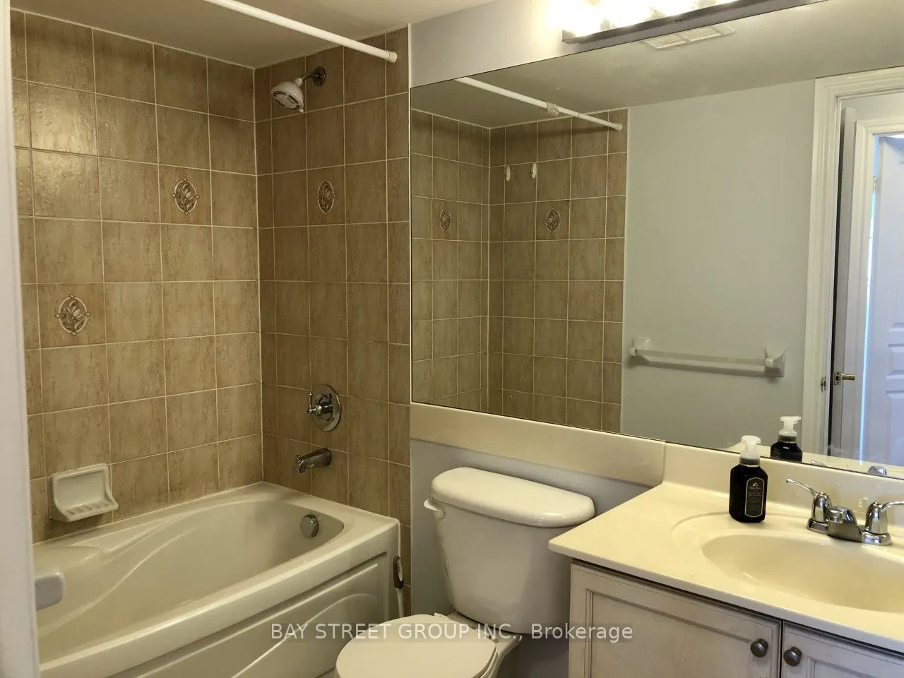 15 Northtown Way, #1925