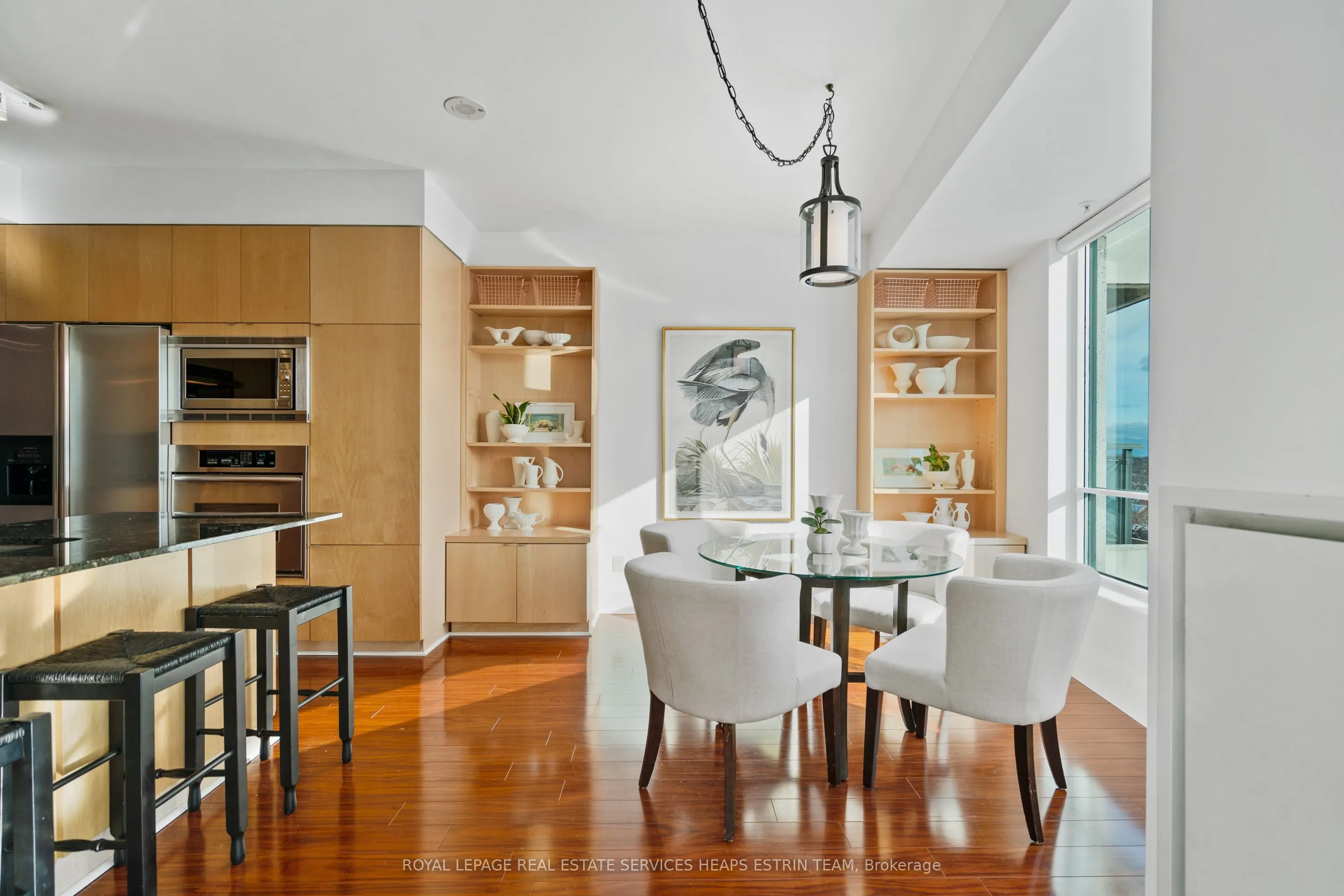25 Scrivener Square, #709
