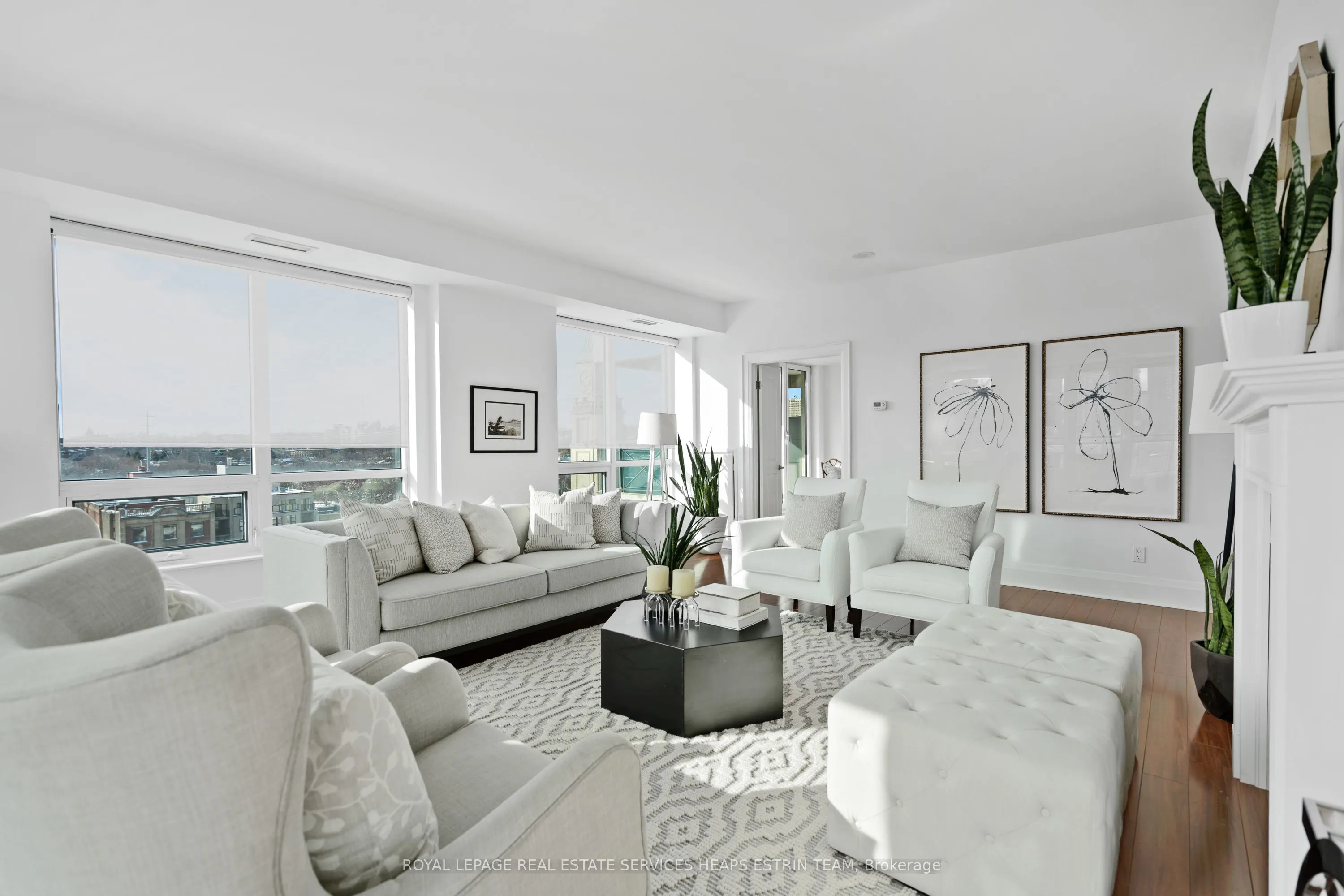 25 Scrivener Square, #709