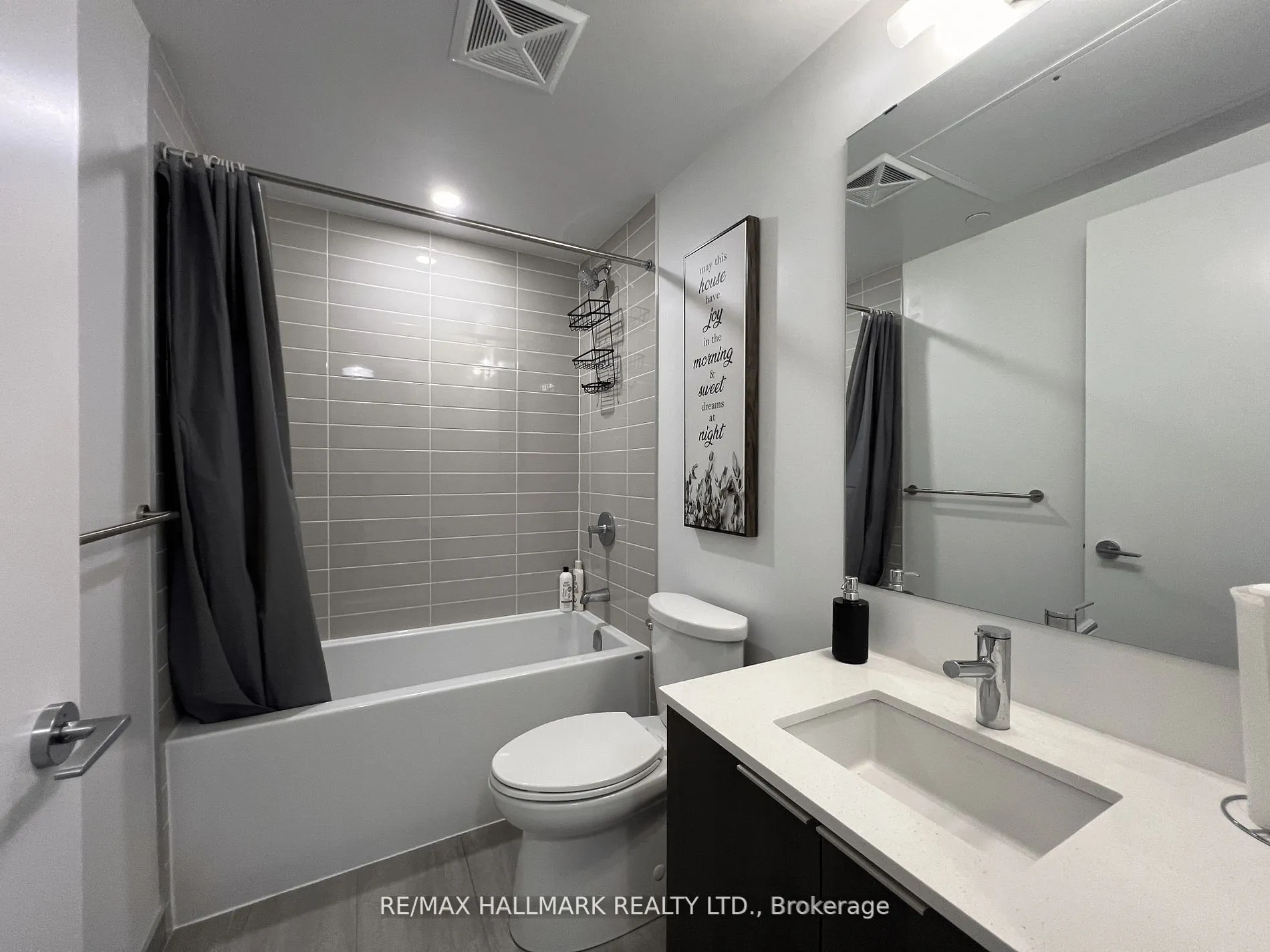 357 King Street W, #2101
