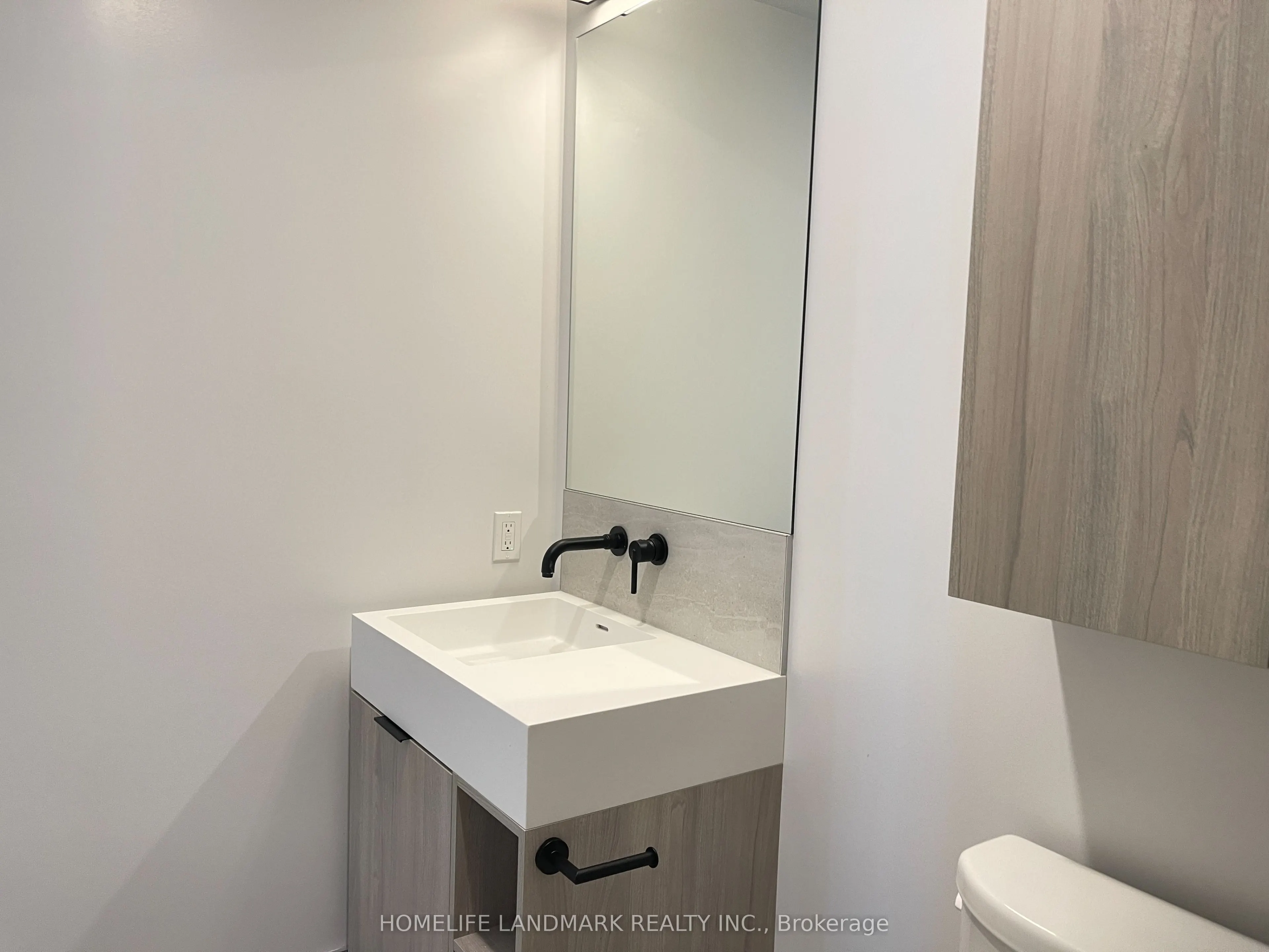 108 Peter Street, #5203